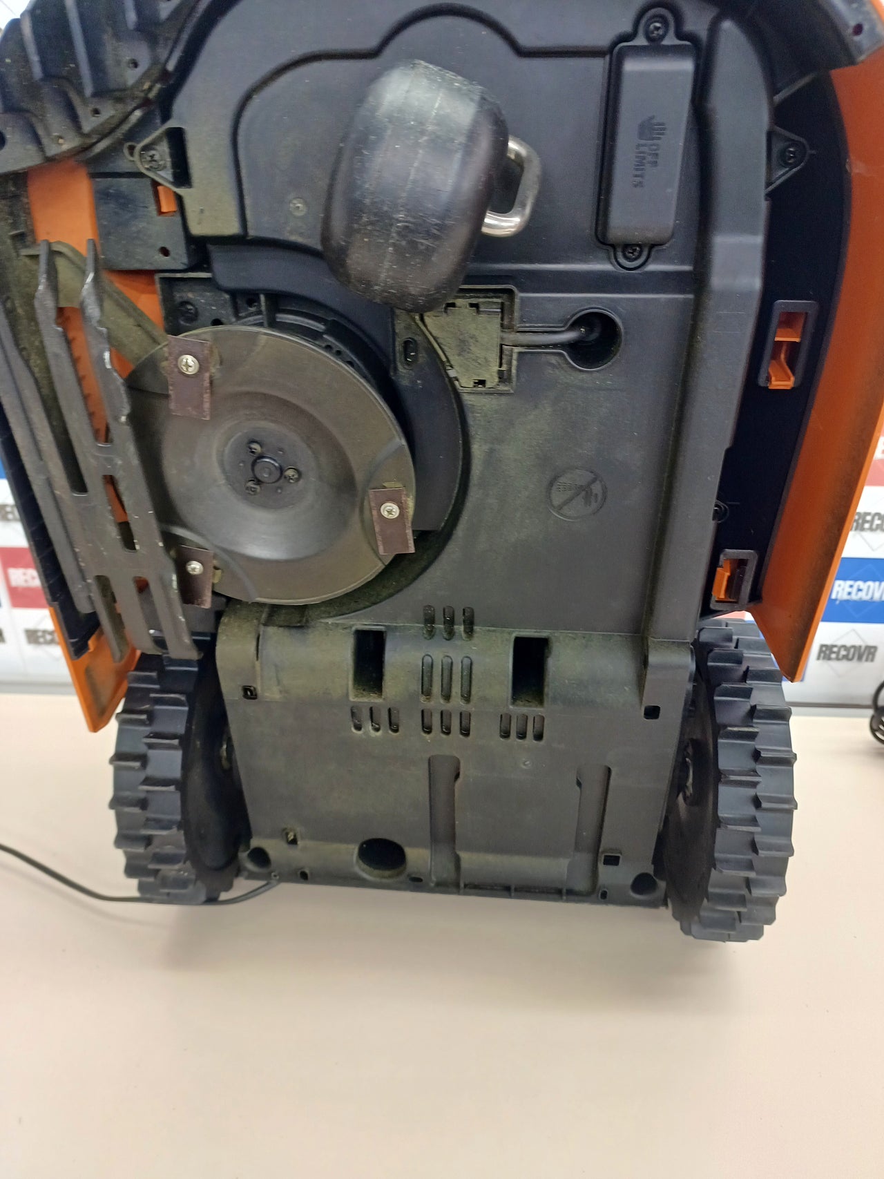 Robot cortacésped 20V hasta 500 m², navegación inteligente - WORX