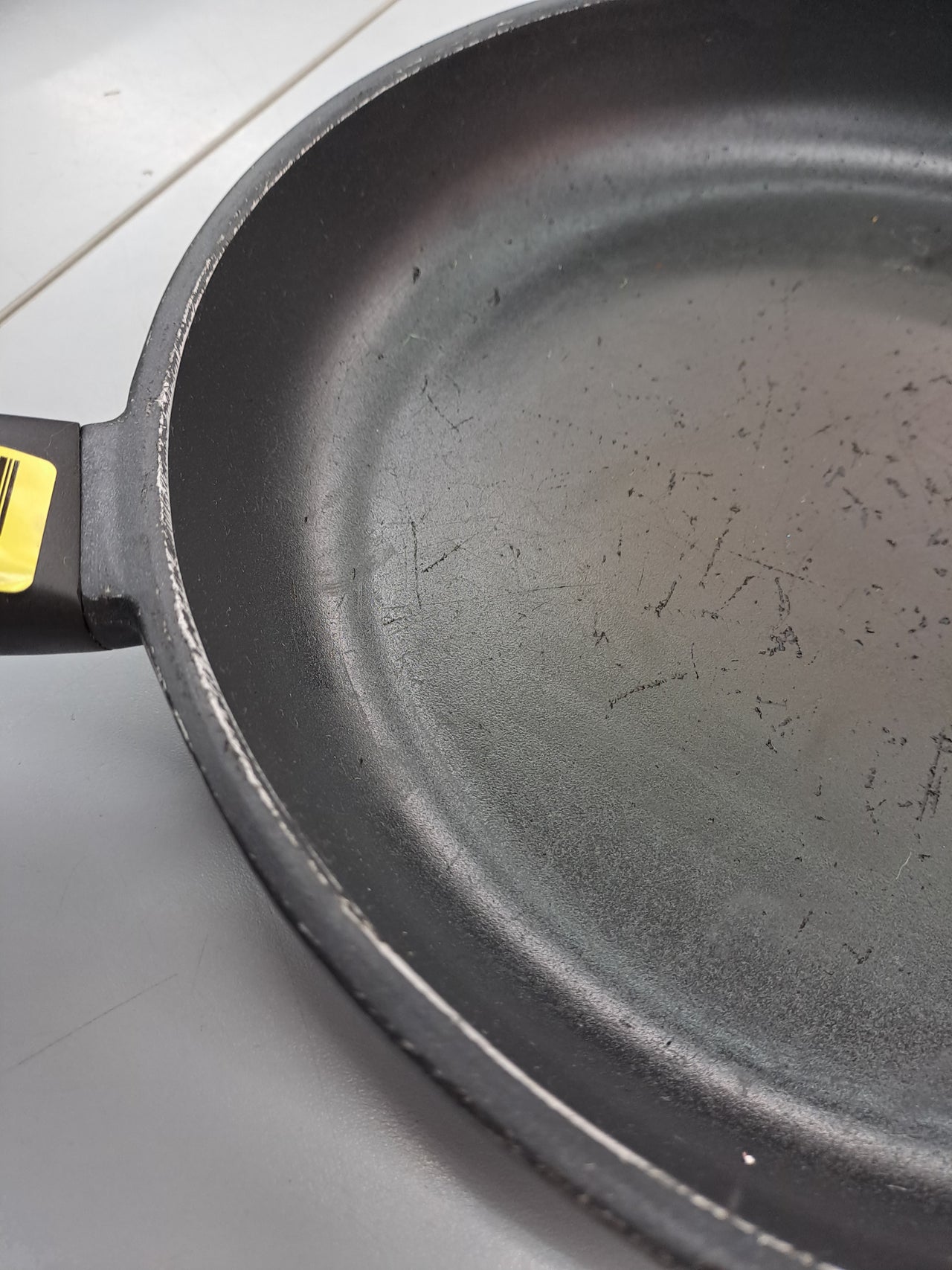 Sartén BRA Prior de aluminio fundido 30 cm apta para inducción