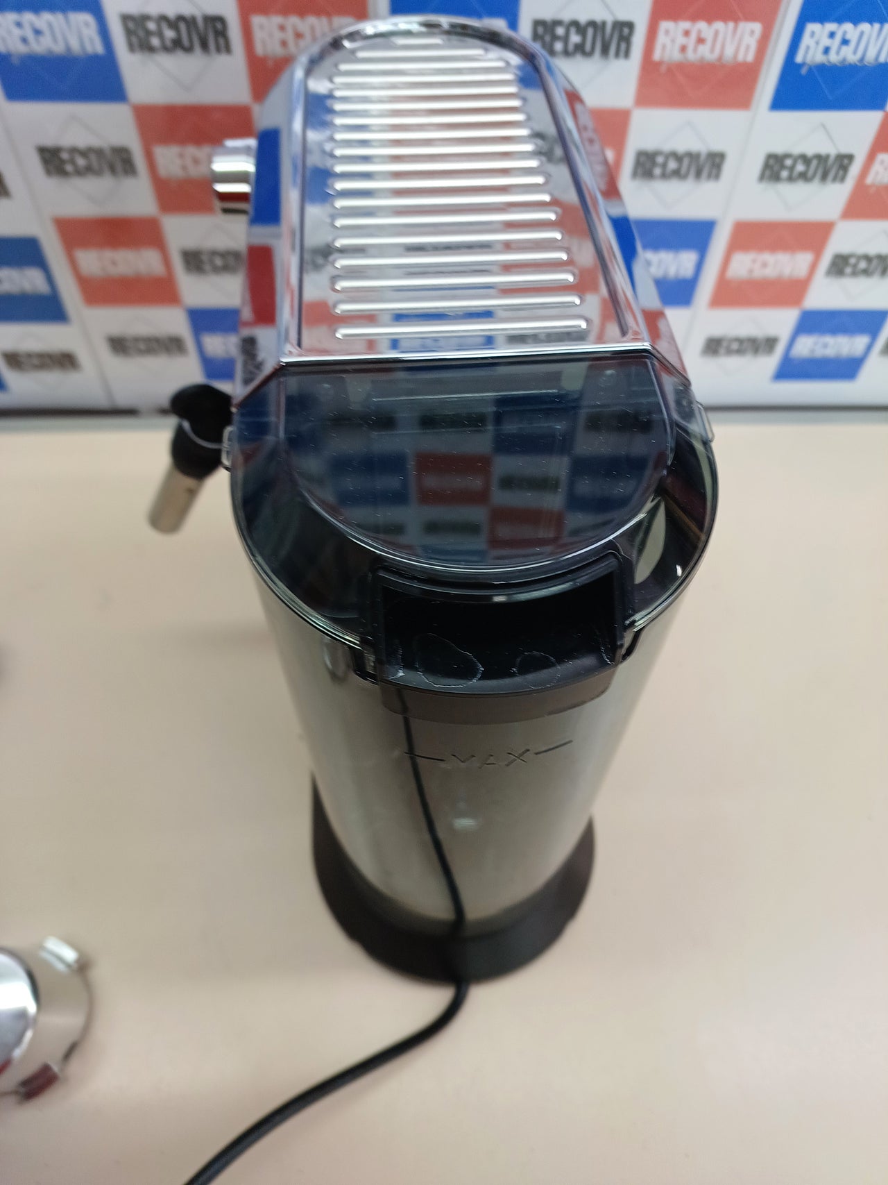 Cafetera espresso bomba acero 1,3 L negra - De'Longhi