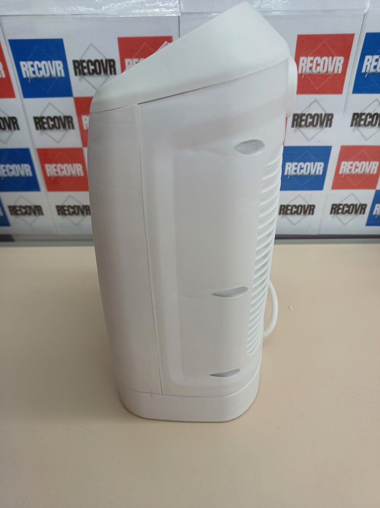 Calefactor baño 2000 W oscilante con pantalla LCD - Cecotec
