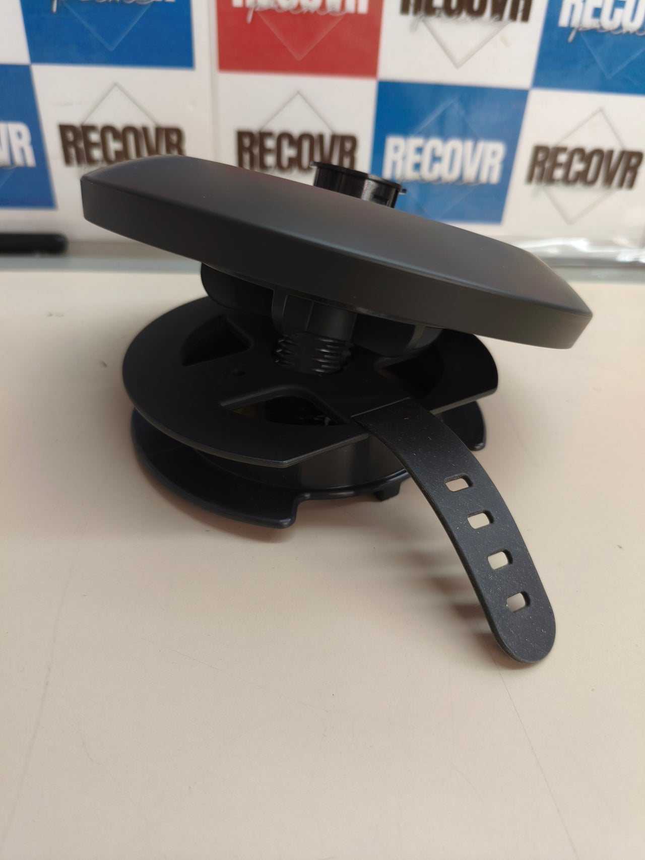 Soporte de montaje para micrófono Logitech Rally Mic Pod