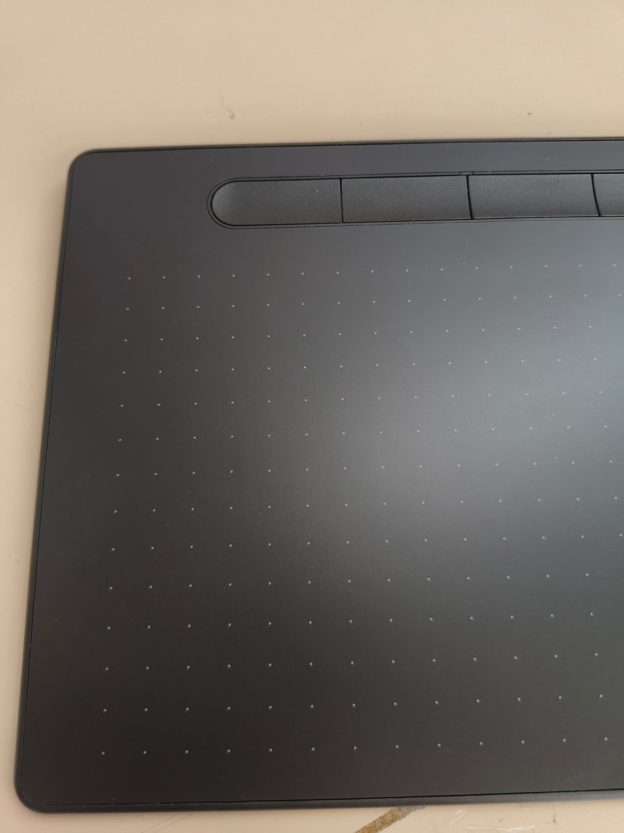 Wacom Intuos Medium, tableta gráfica, lápiz sensible, negra