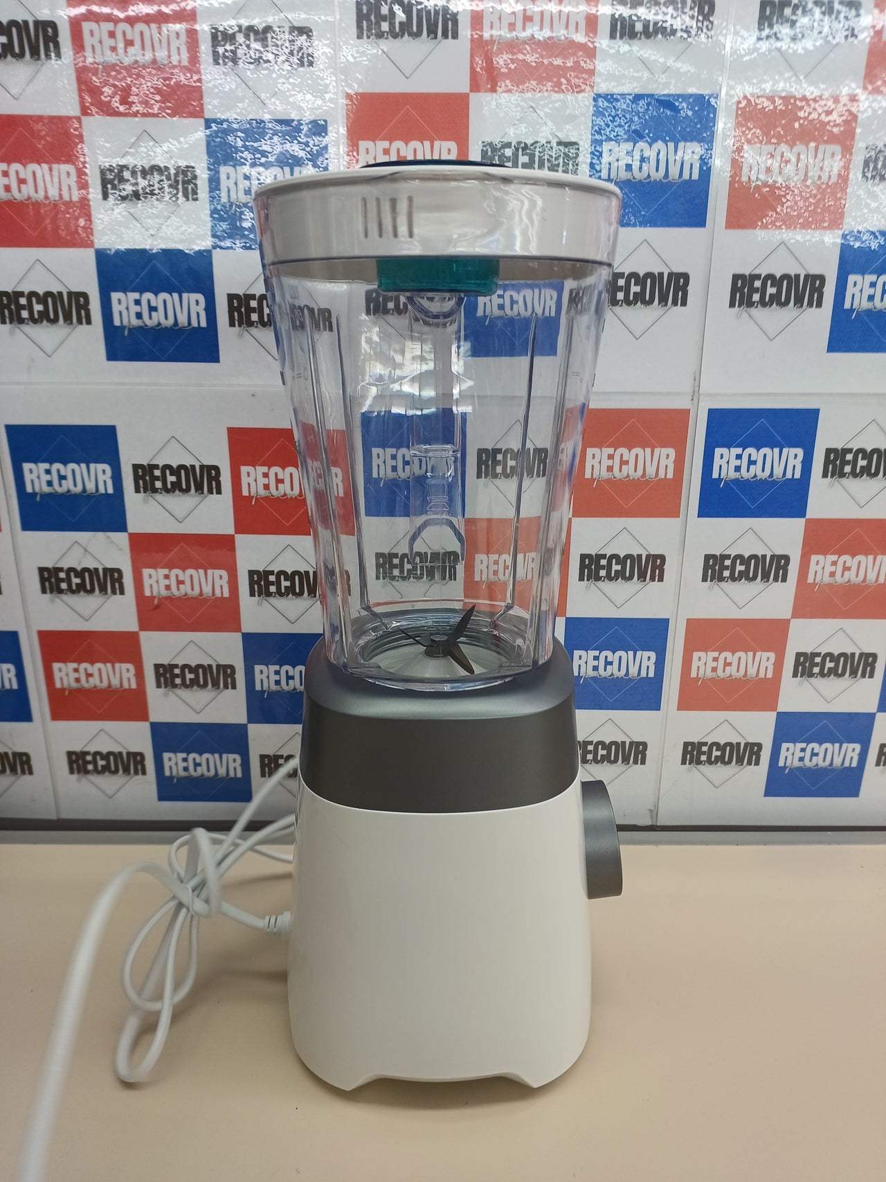 Batidora vaso 1,5 L 1300 W 4 hojas titanio Cecotec