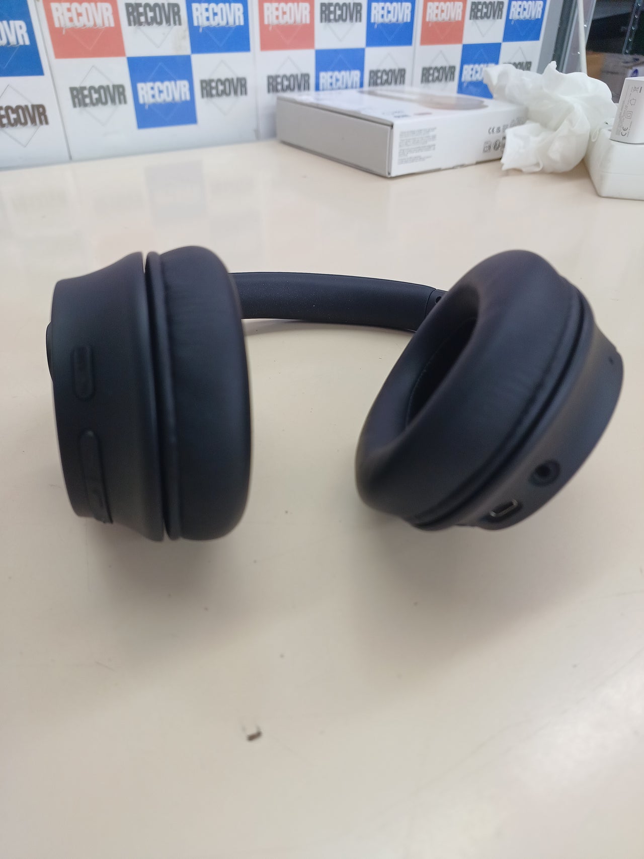 Auriculares inalámbricos Sony cancelación de ruido negros 35h batería