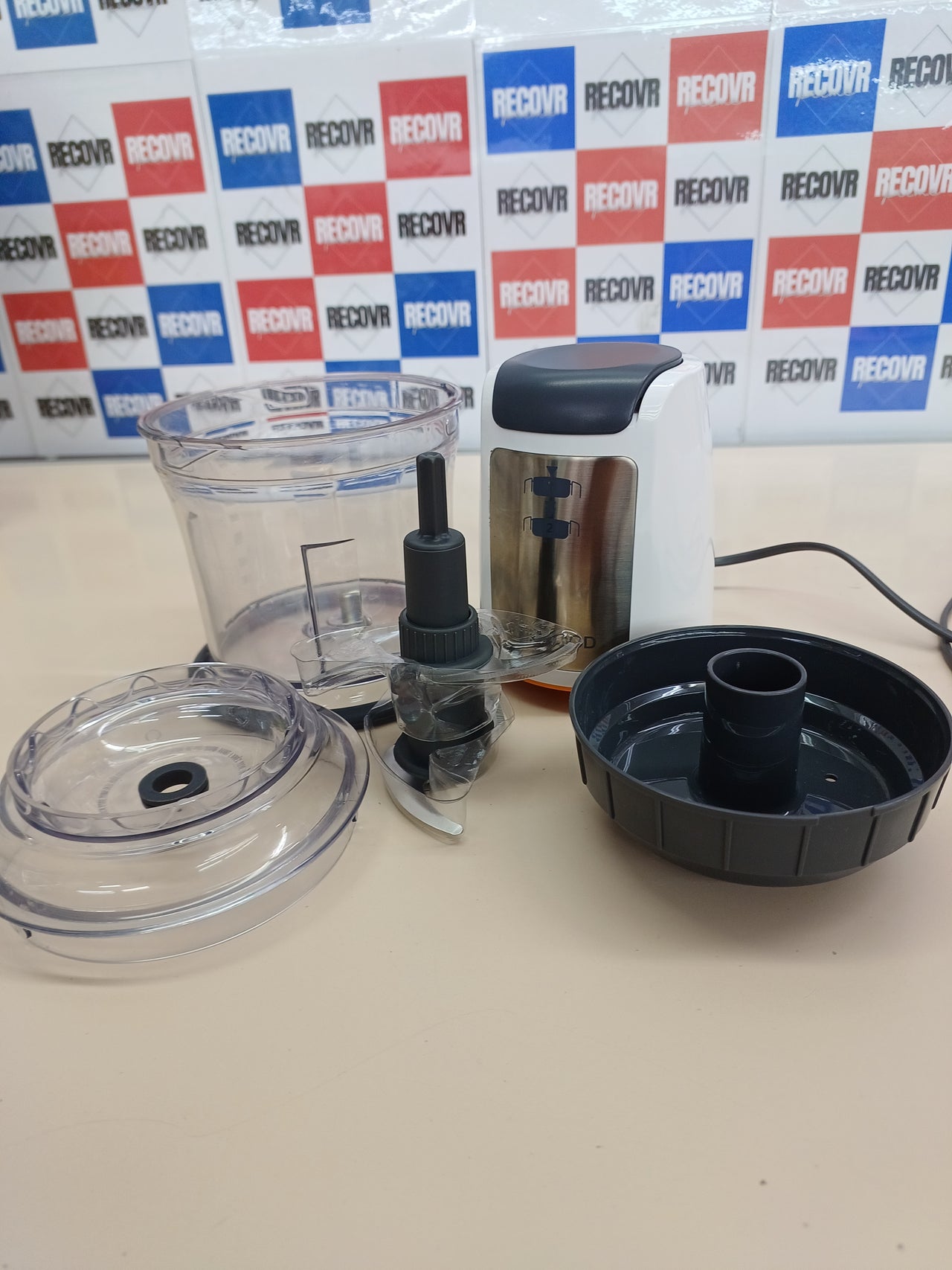 Picadora 500W, 0,5L, 2 Velocidades con Recipiente Cuatro Cuchillas, Anillo Antideslizante para Mayor Estabilidad, Apta para Lavavajillas, Blanca CHP61.100WH Kenwood Easy Chop