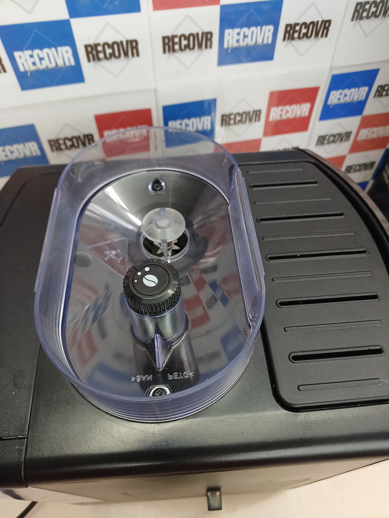 Cafetera superautomática con molinillo cónico y vapor - Krups