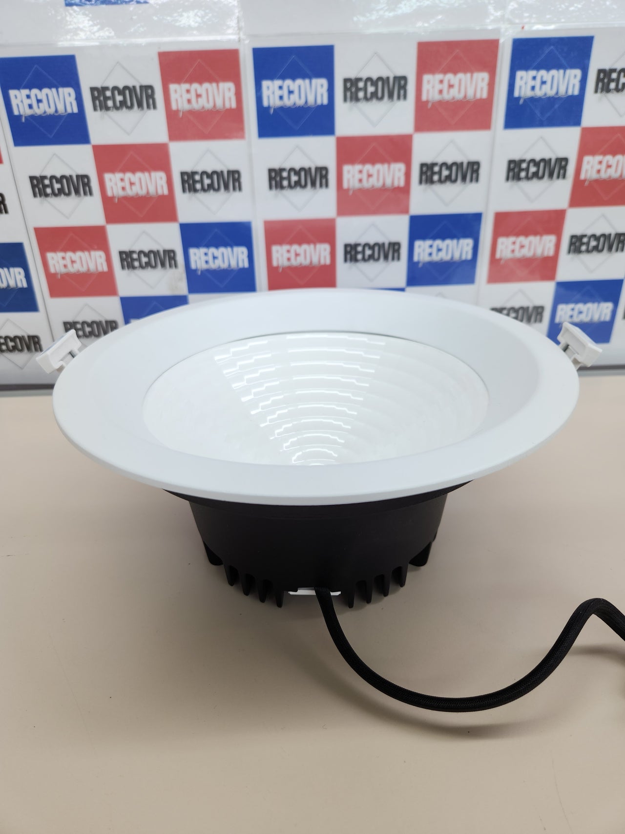 Foco empotrable LED 17,4 W 4000 K Normalit EE34B