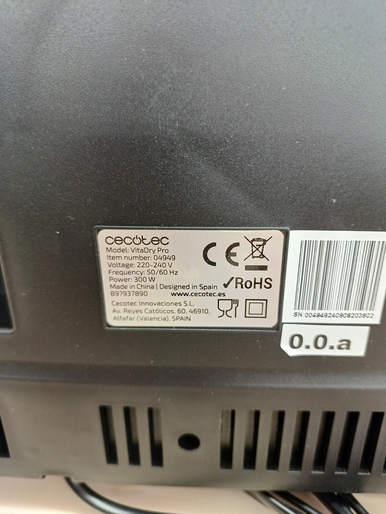 Deshidratador de alimentos 300W con 5 bandejas Cecotec