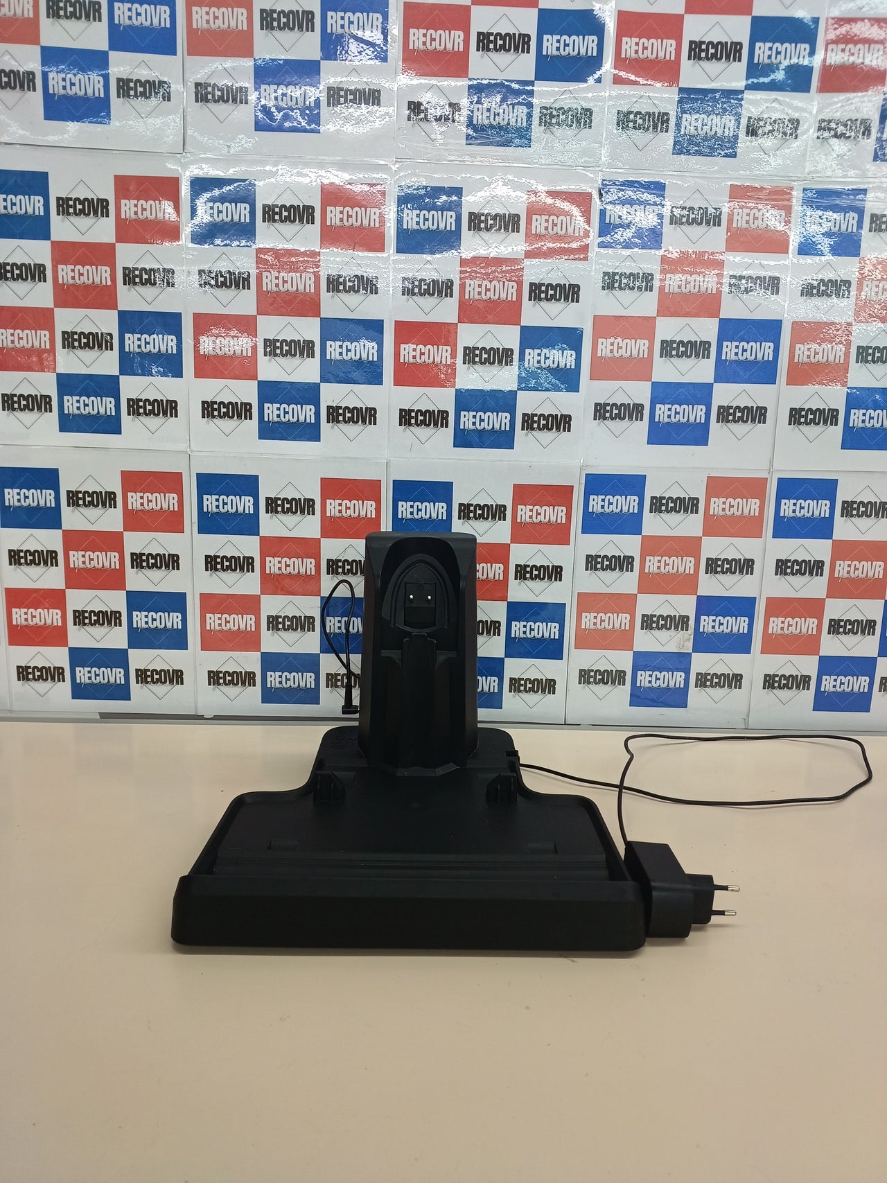 Aspirador y Fregona Eureka RapidWash NEW430