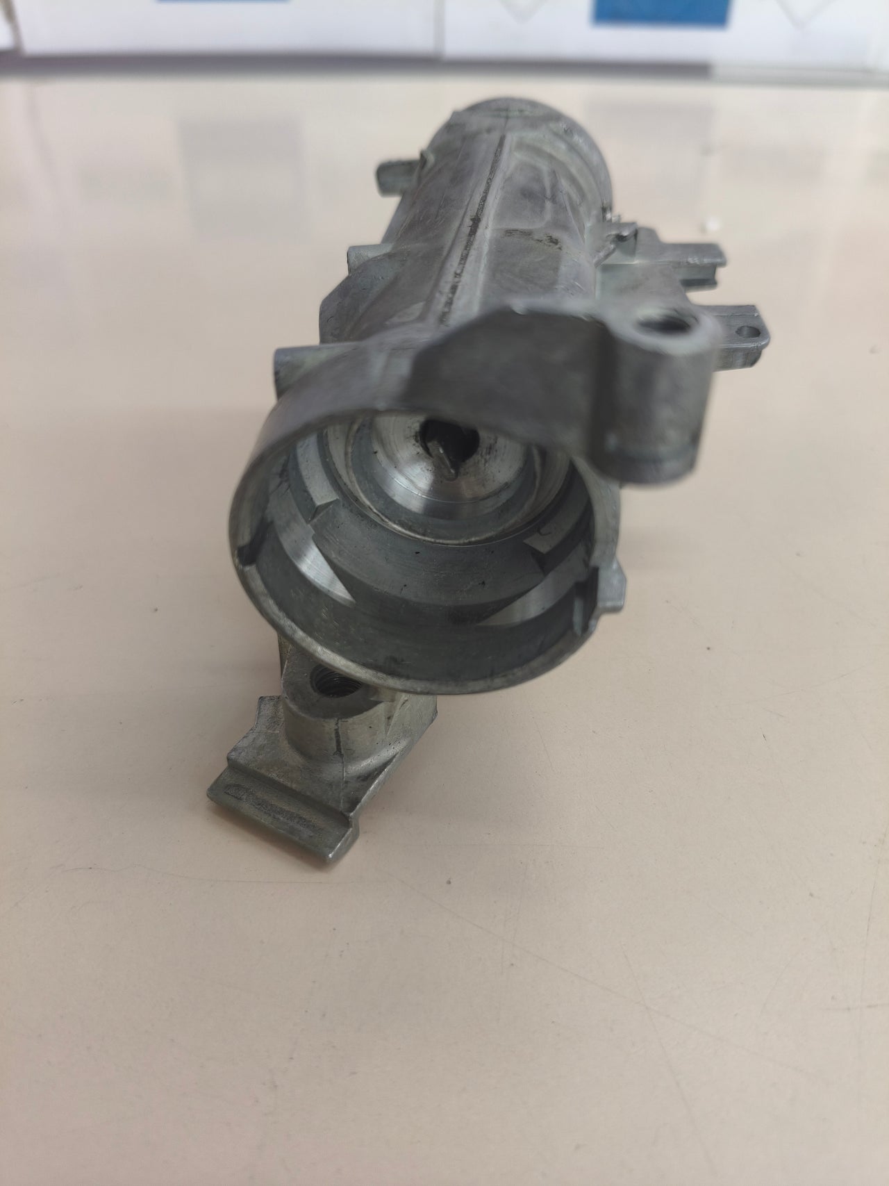 Carcasa del bombín de encendido Febi Bilstein 101017