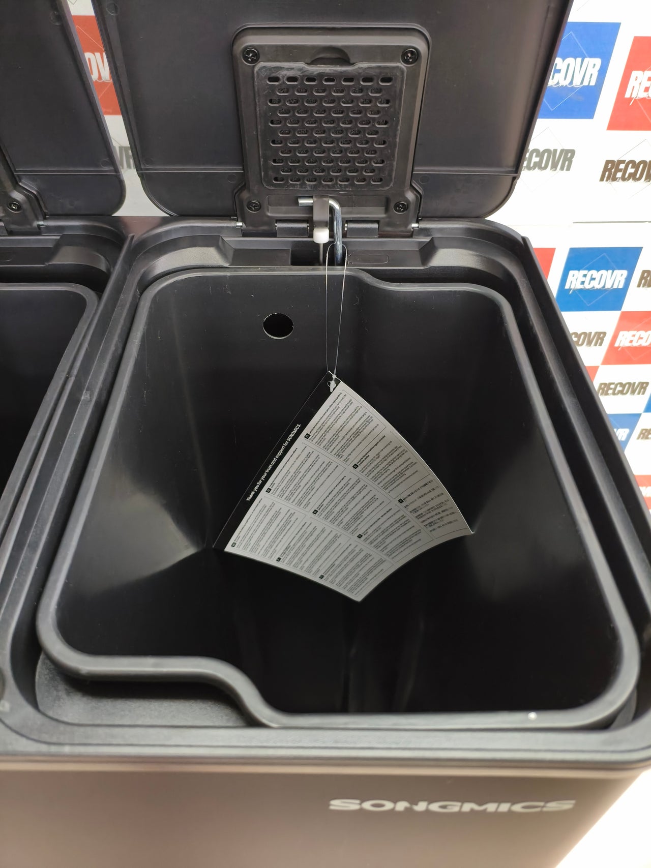 Cubo de basura de cocina SONGMICS 2x30 L con pedal y cierre suave