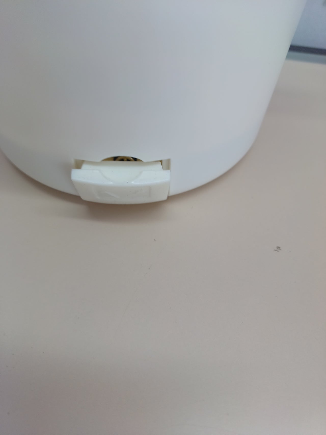 Calentador de alimentos eléctrico Girmi SC01 "Vivandiere", recipiente de acero inoxidable, 0,7 litros, 40 W, color blanco