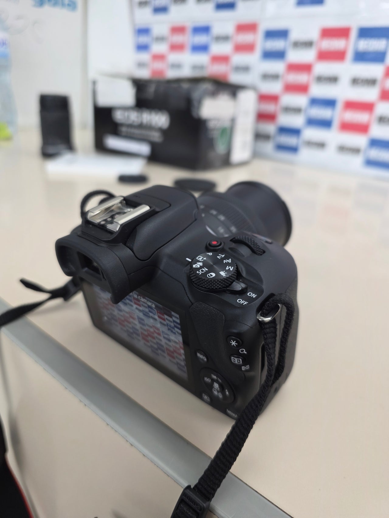 CANON EOS R100 Objetivos 18-45 & 55-210 mm Cámara Evil APS-C Mirrorless