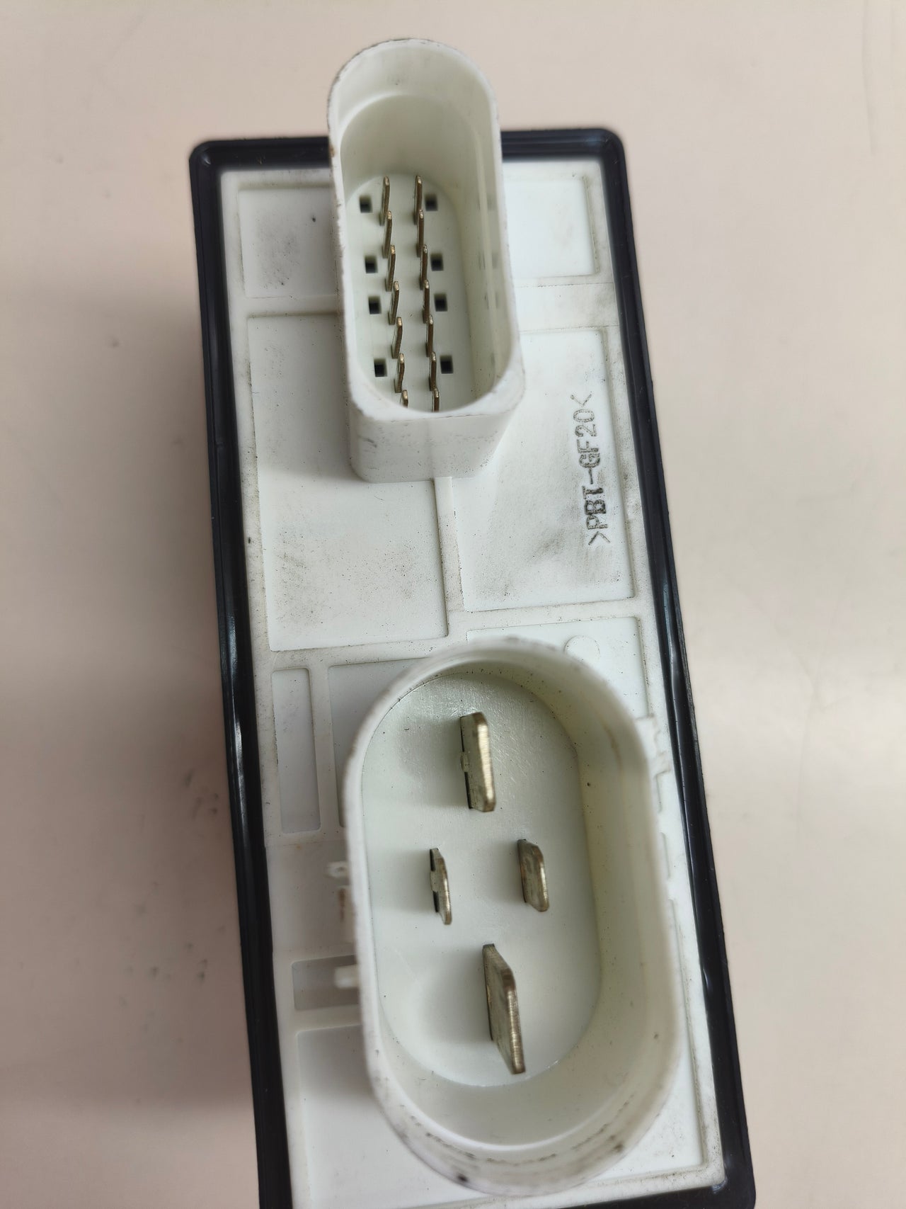 Módulo de control del ventilador del radiador
