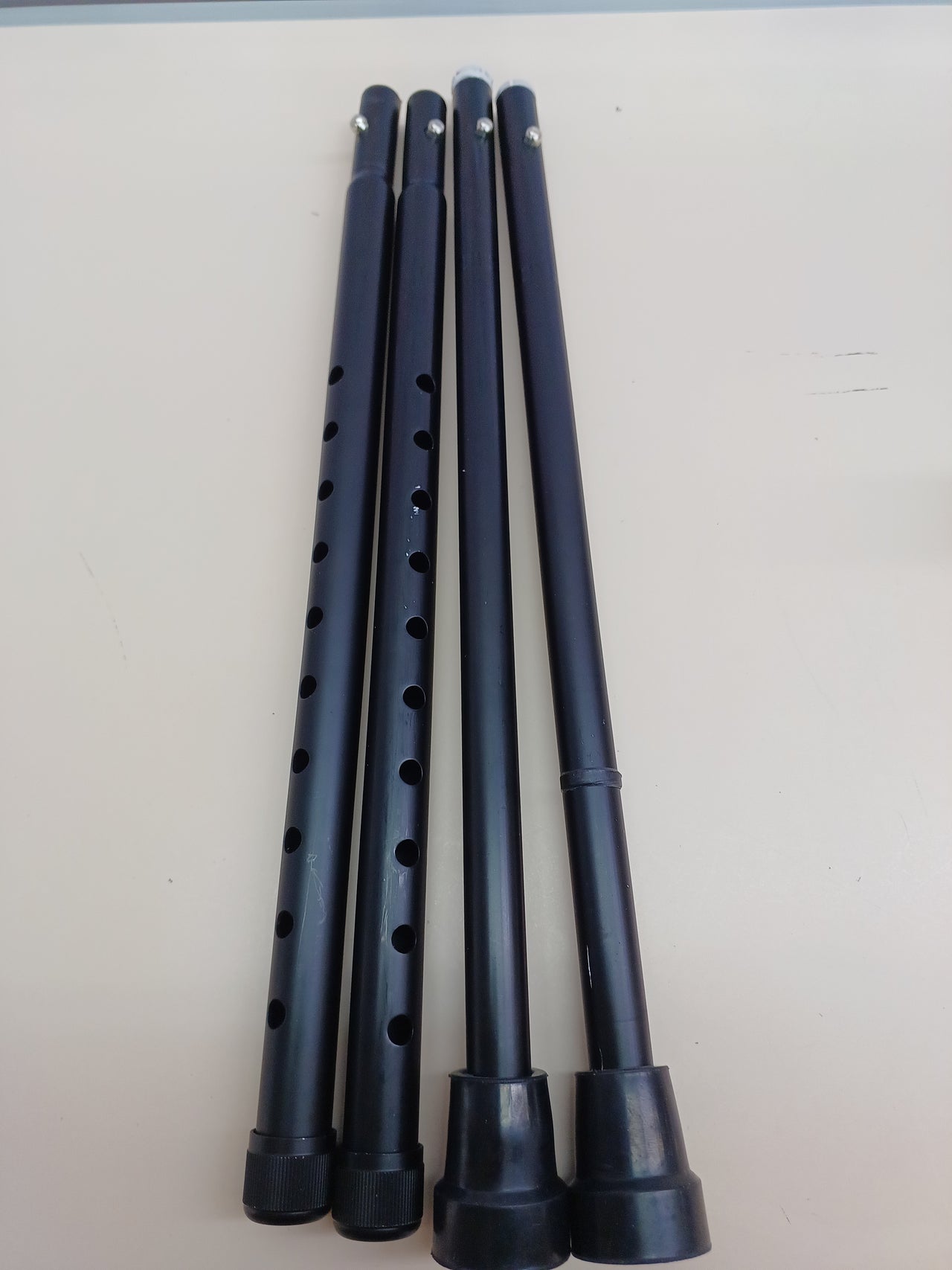 VEVOR Muletas de Antebrazo para Adultos Plegables con Altura Ajustable de 10 Niveles, con Puño Abierto para Cirugía de Lesiones en las Piernas para Discapacitados, 1 Par, 175 x 125 x (962-1192) mm