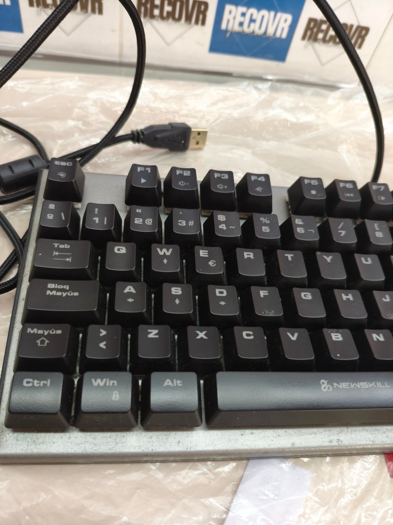 Newskill Chronos TKL Teclado Mecánico Gaming RGB