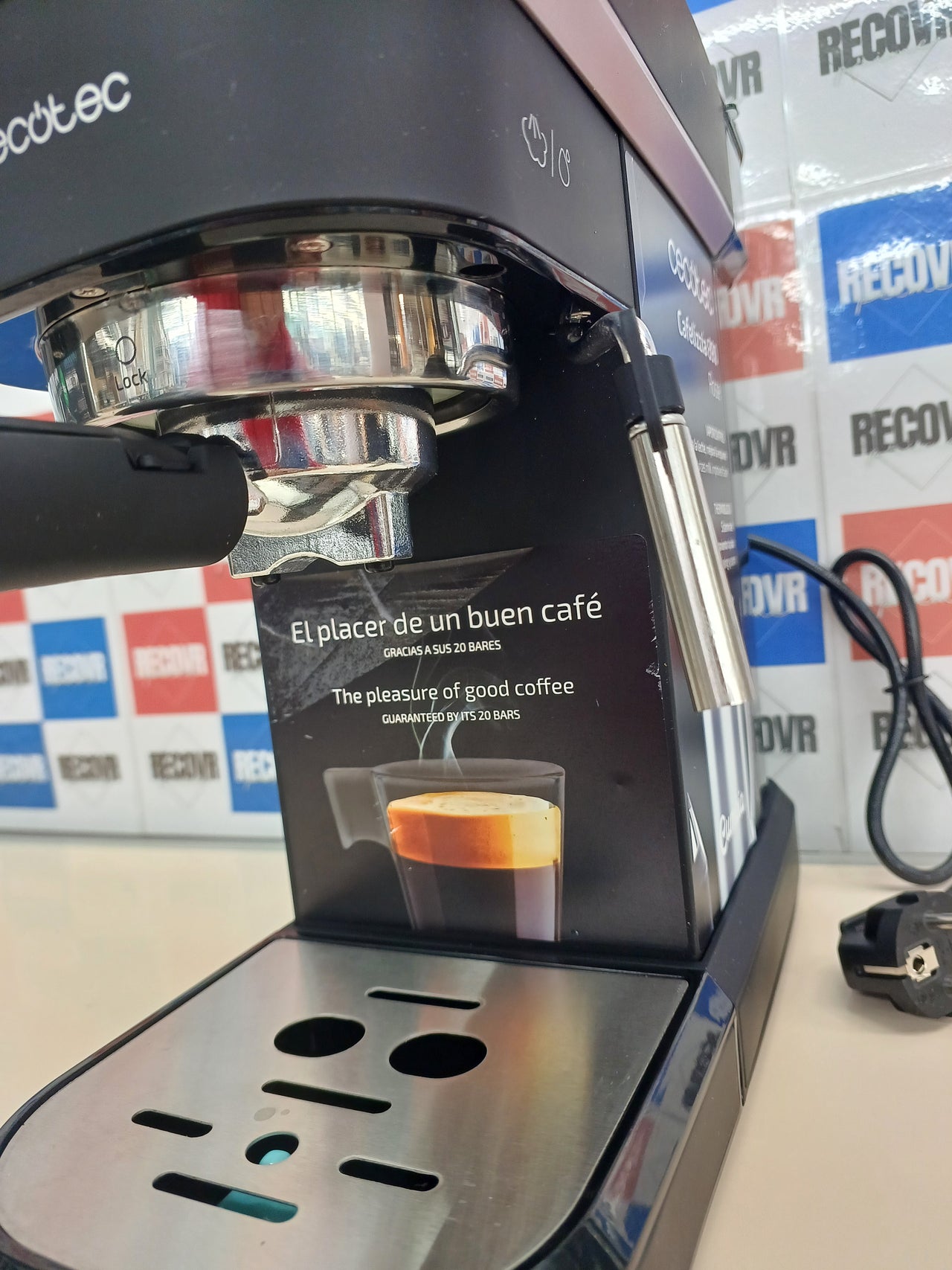 Cafetera espresso y cappuccino 20 bares 1350 W 1,2 L – Cecotec