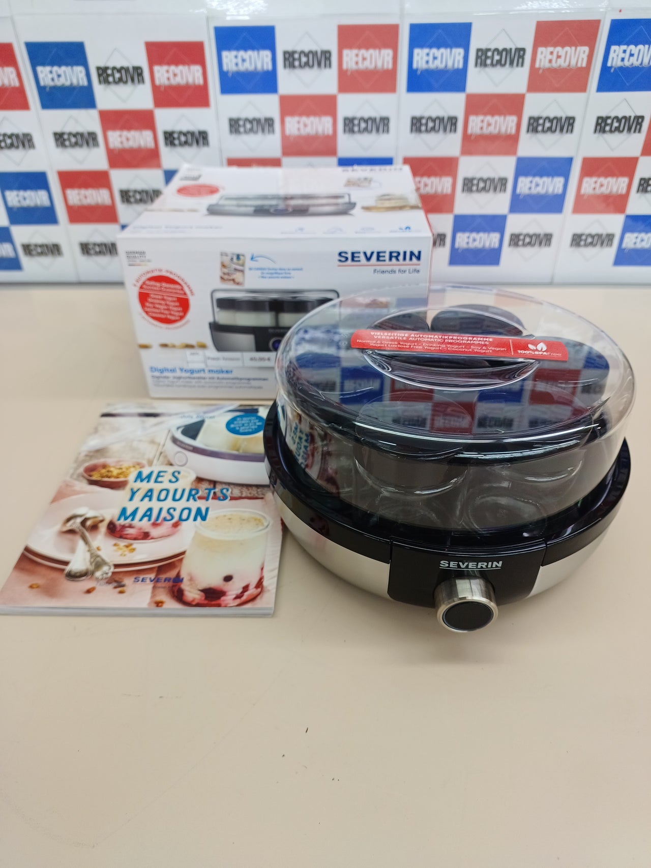 SEVERIN Yogurtera digital, mini yogurtera con 5 programas automáticos incluidos para hacer yogur casero, con 7 tarros con tapa, sin BPA, acero inoxidable cepillado/negro, JG 3521
