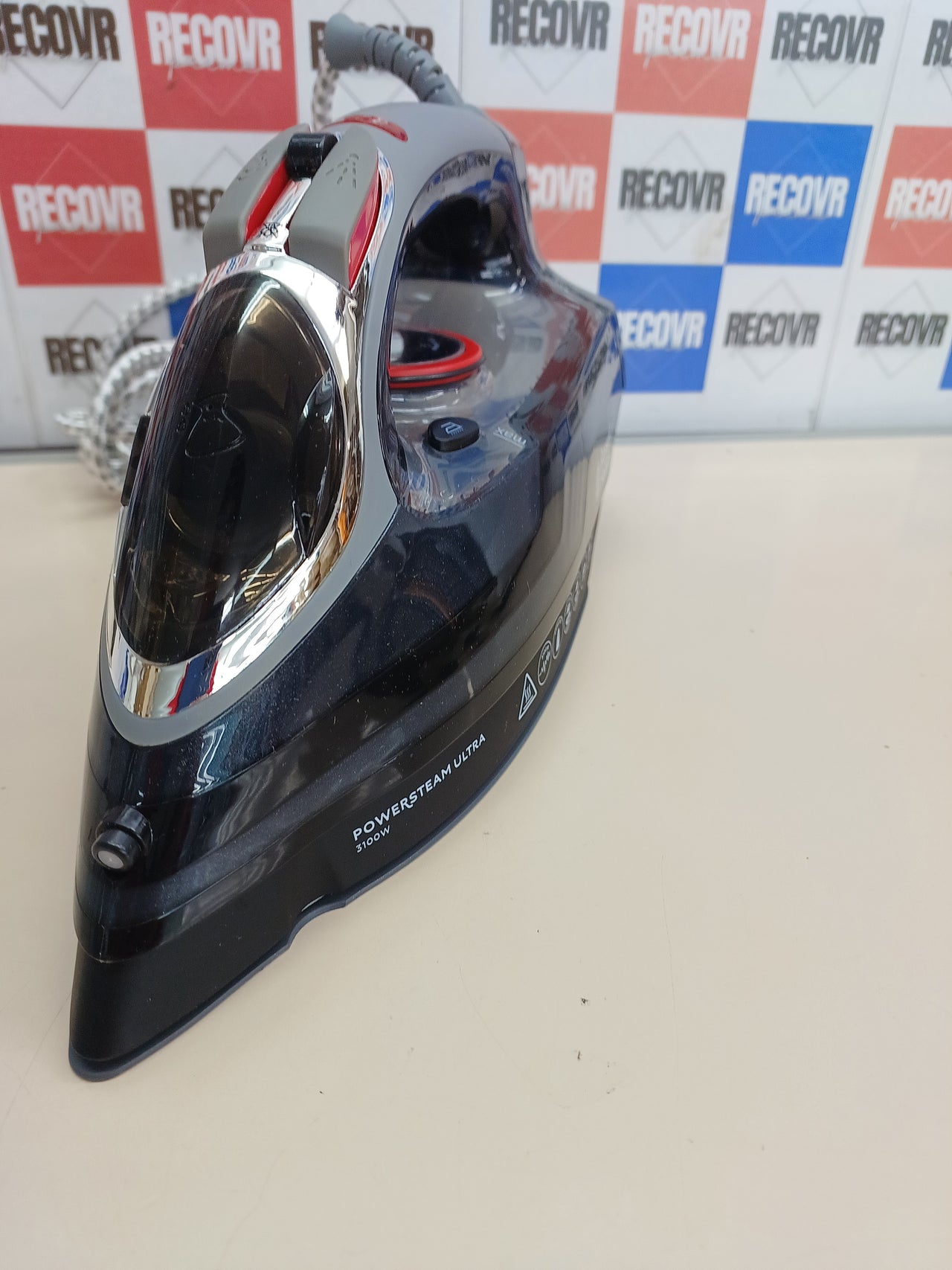 Plancha 3100W vapor 210g suela cerámica – Russell Hobbs
