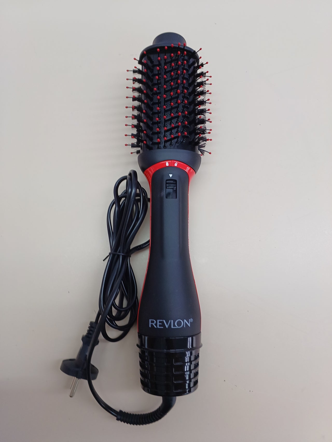REVLON One-StepTM Blow-Dry Multi Air Styler 5 en 1 (cabezales desmontables, rizador, secador, voluminizador, moldeador y potenciador de forma). RVDR5370