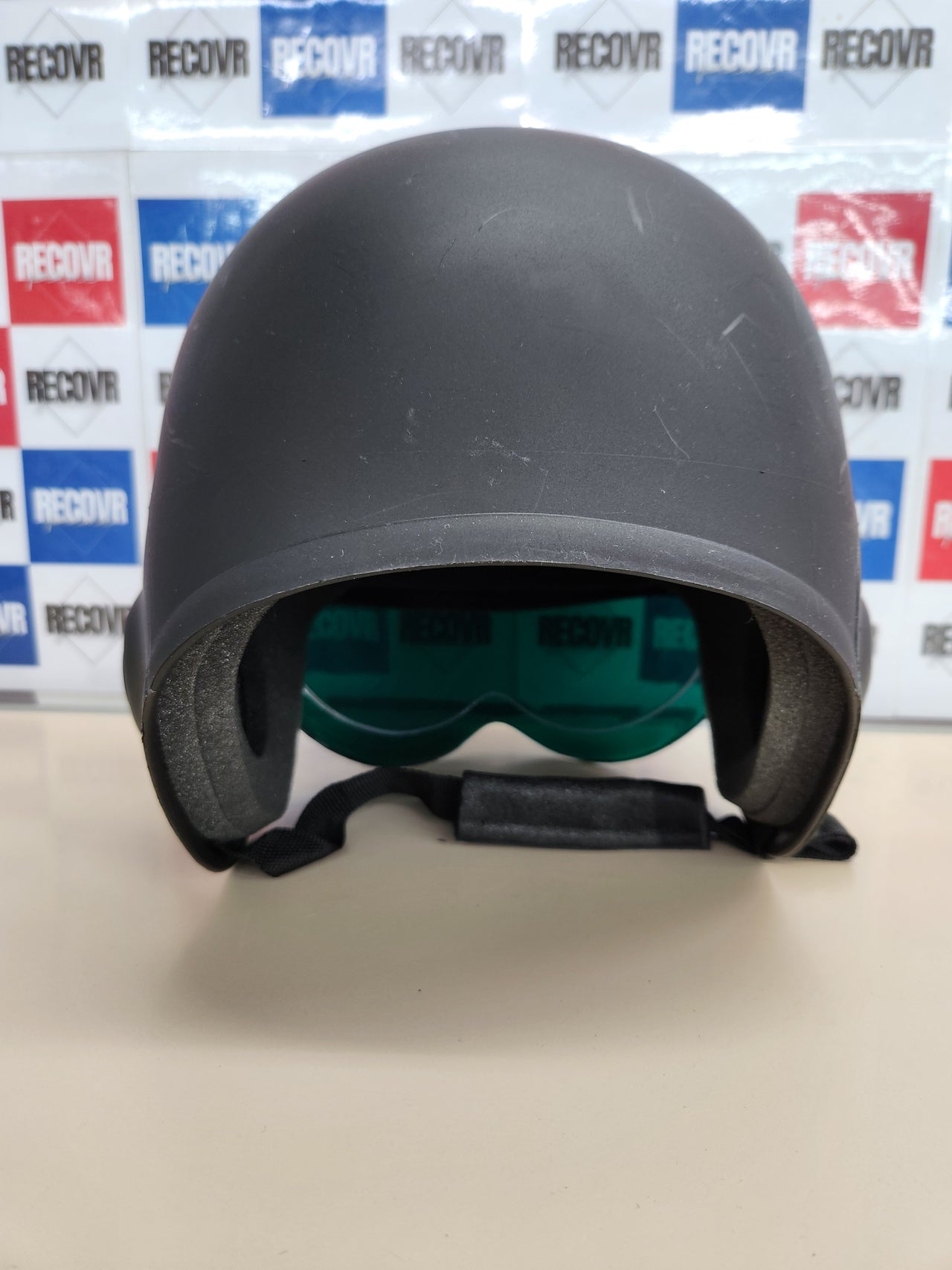 Casco Top Gun negro deluxe con visera ajustable Smiffys