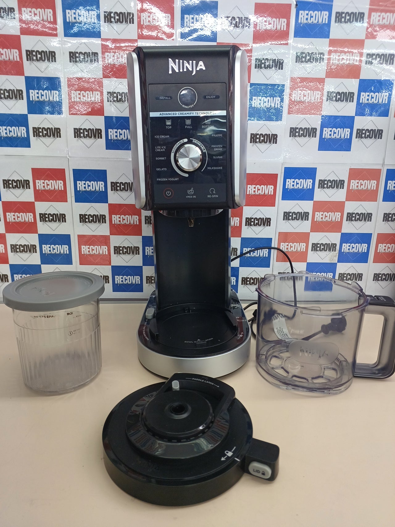 Heladera multifunción 10 programas 3 tarrinas Creami Ninja