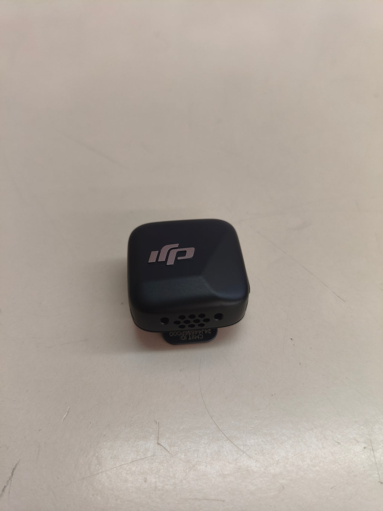 DJI Mic Mini, 2 TX + 1 RX, estuche de carga, ligero