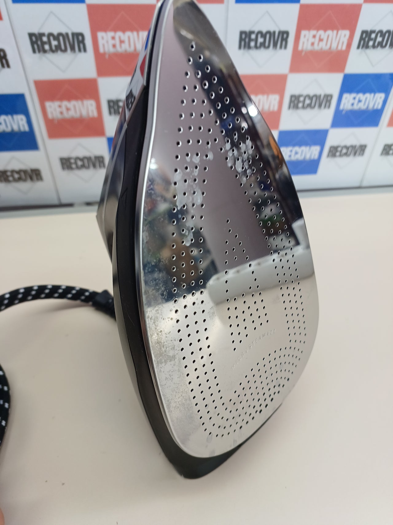 Centro planchado 6,2 bares, vapor potente 1,7 L ROWENTA