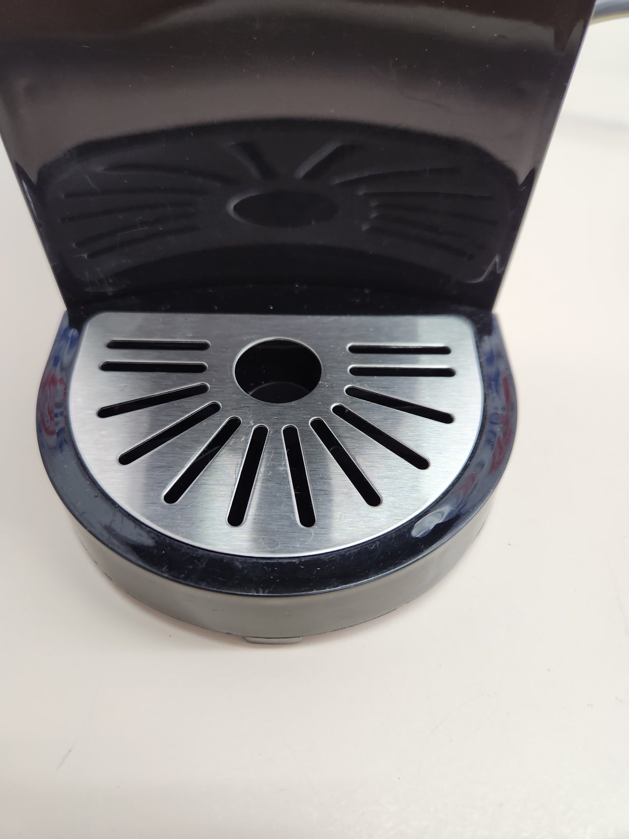Cafetera 19 bares  multicápsulas,1450W, 800ml adaptadores para cápsulas Nespresso, Dolce Gusto, Lavazza a Modo Mio, monodosis ESE y café molido, 19 bares, depósito de agua extraíble Princess 249451