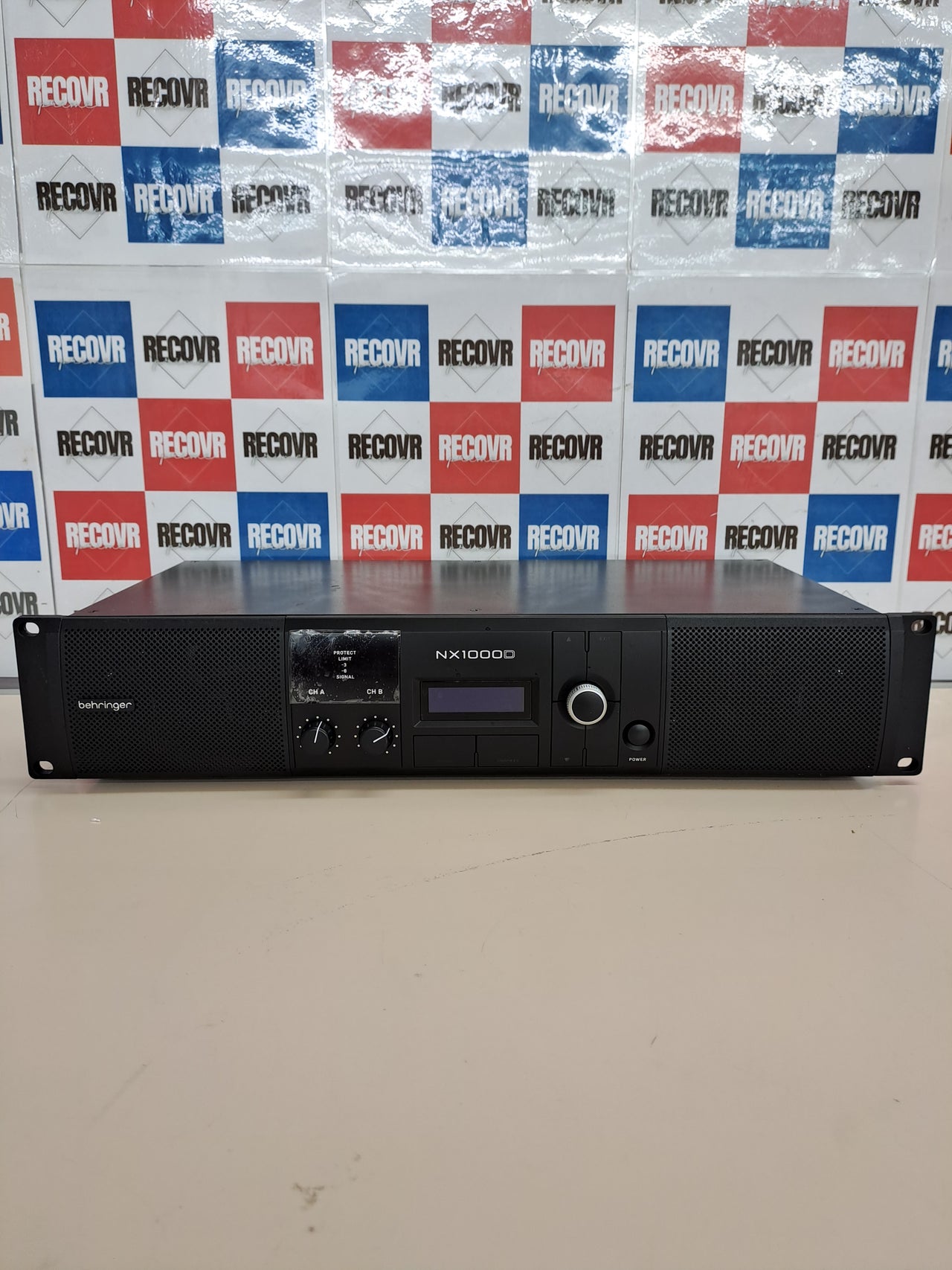 Behringer NX1000D