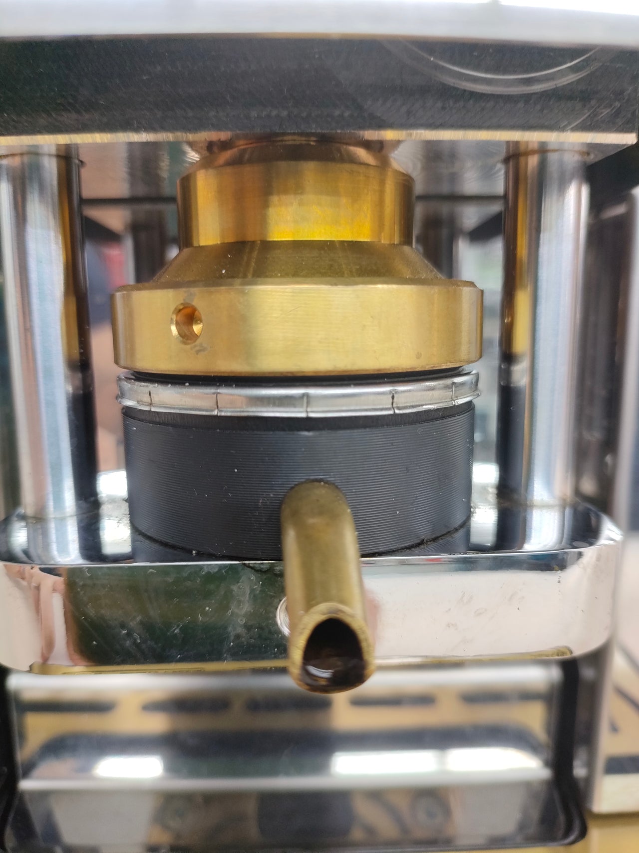 FABER COFFEE MACHINES | Modelo Pro Total Inox Deluxe | Cafetera monodosis ese 44 mm | Prensacialda de latón ajustable | electroválvula de serie (LATÓN)