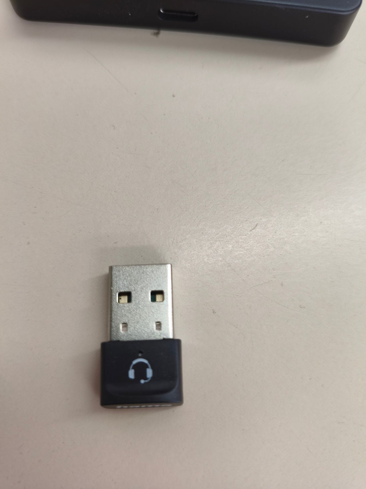 Auricular Bluetooth mono con base de carga para PC