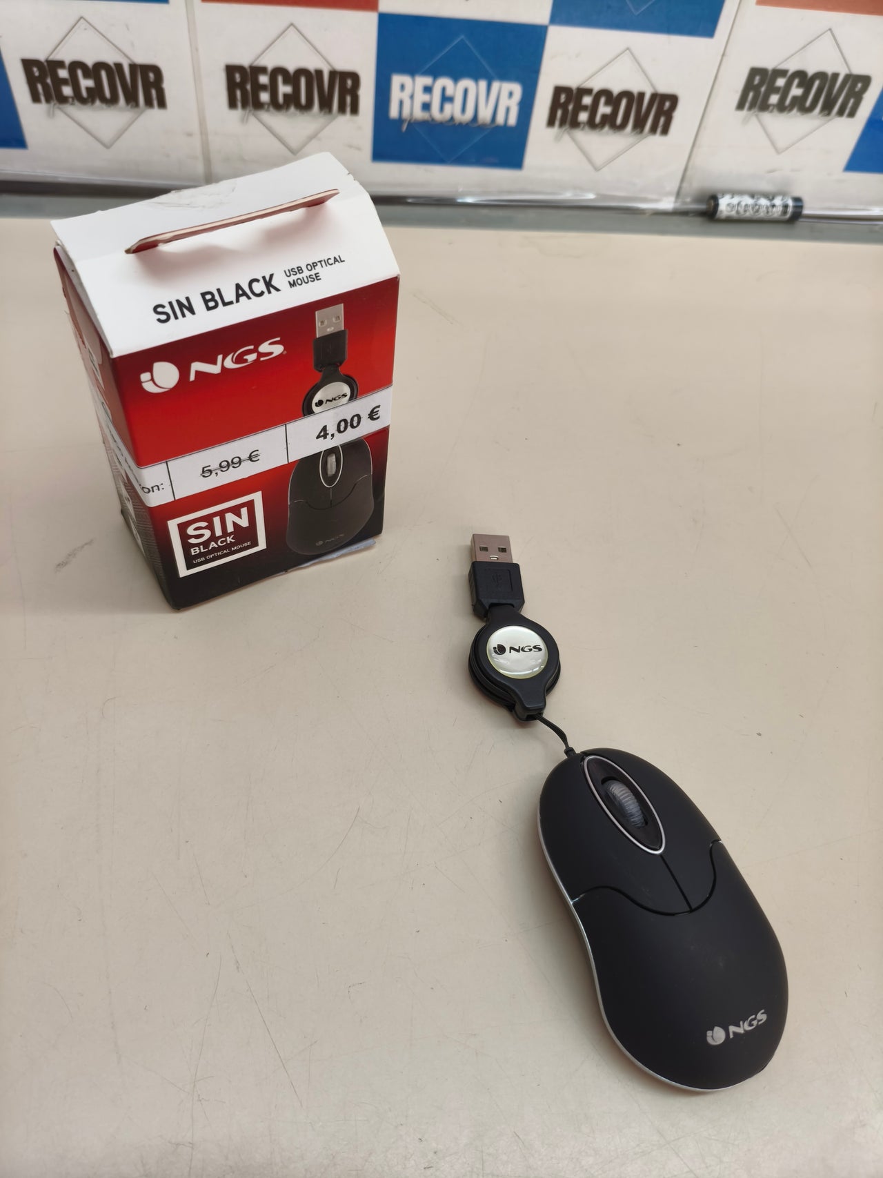 Ratón óptico NGS SIN BLACK, USB retráctil, 1000 DPI