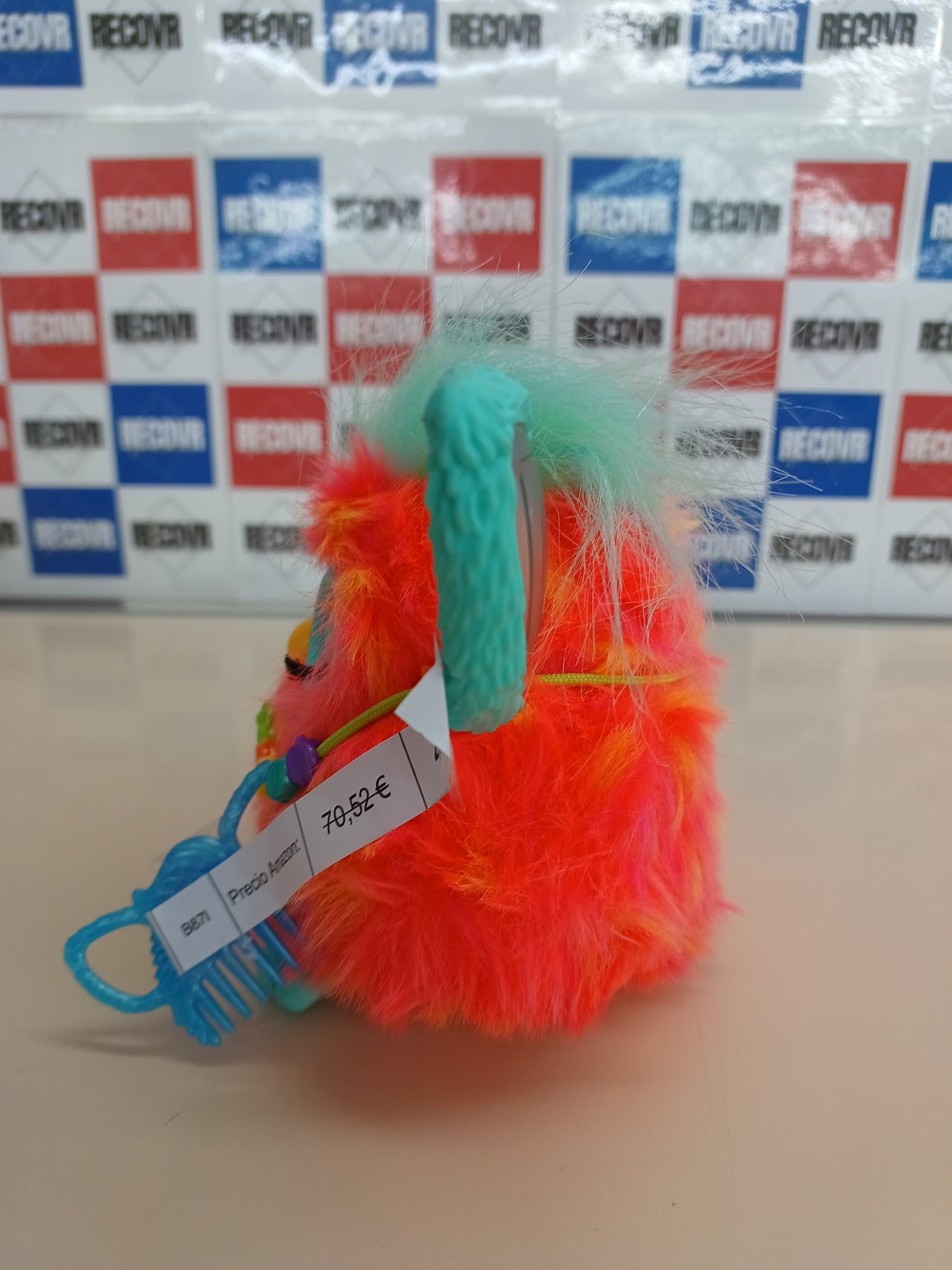 Furby Coral Juguete Interactivo con Control de Voz, para Niños a Partir de 6 Años, con 15 Accesorios de Moda – Versión en Italiano Hasbro