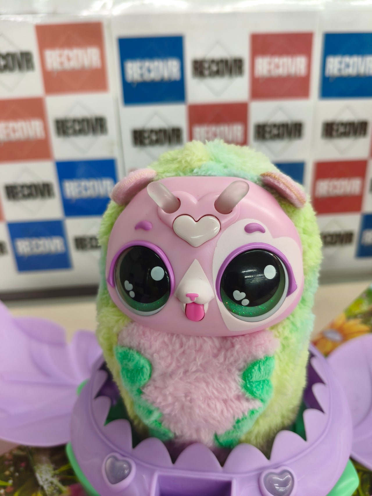 Peluche interactivo Hatchimals Bloomables Puppyfly
