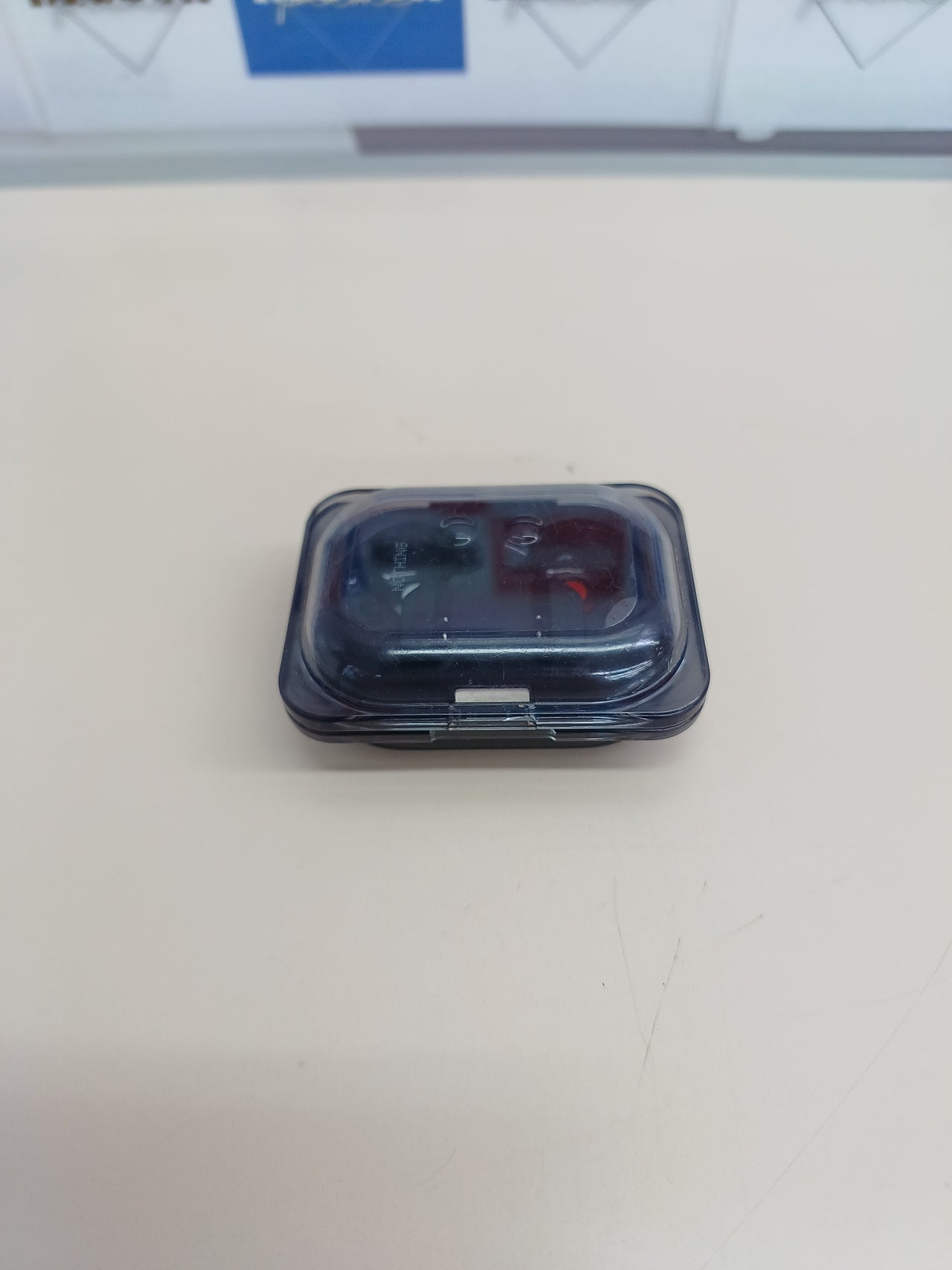Auriculares Nothing Ear (a) con ANC y ChatGPT