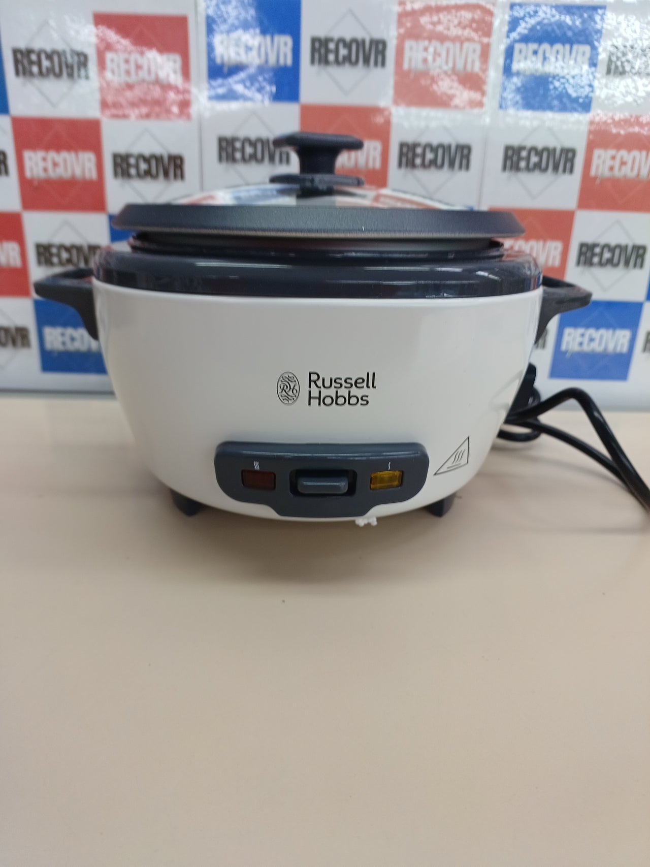 Arrocera 6 raciones 300 W con vaporera – Russell Hobbs