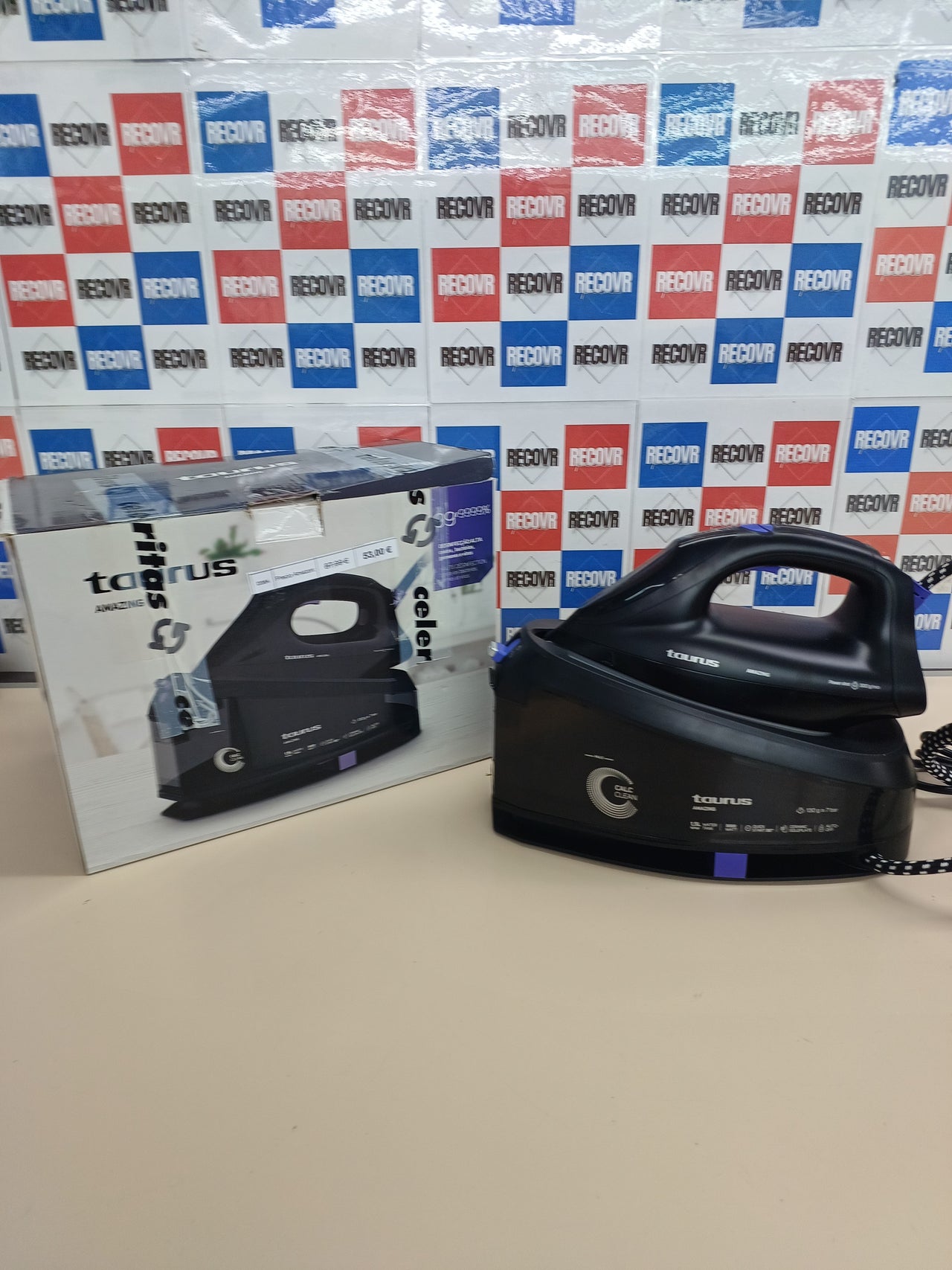 Centro planchado 3000 W con golpe 400 g TAURUS