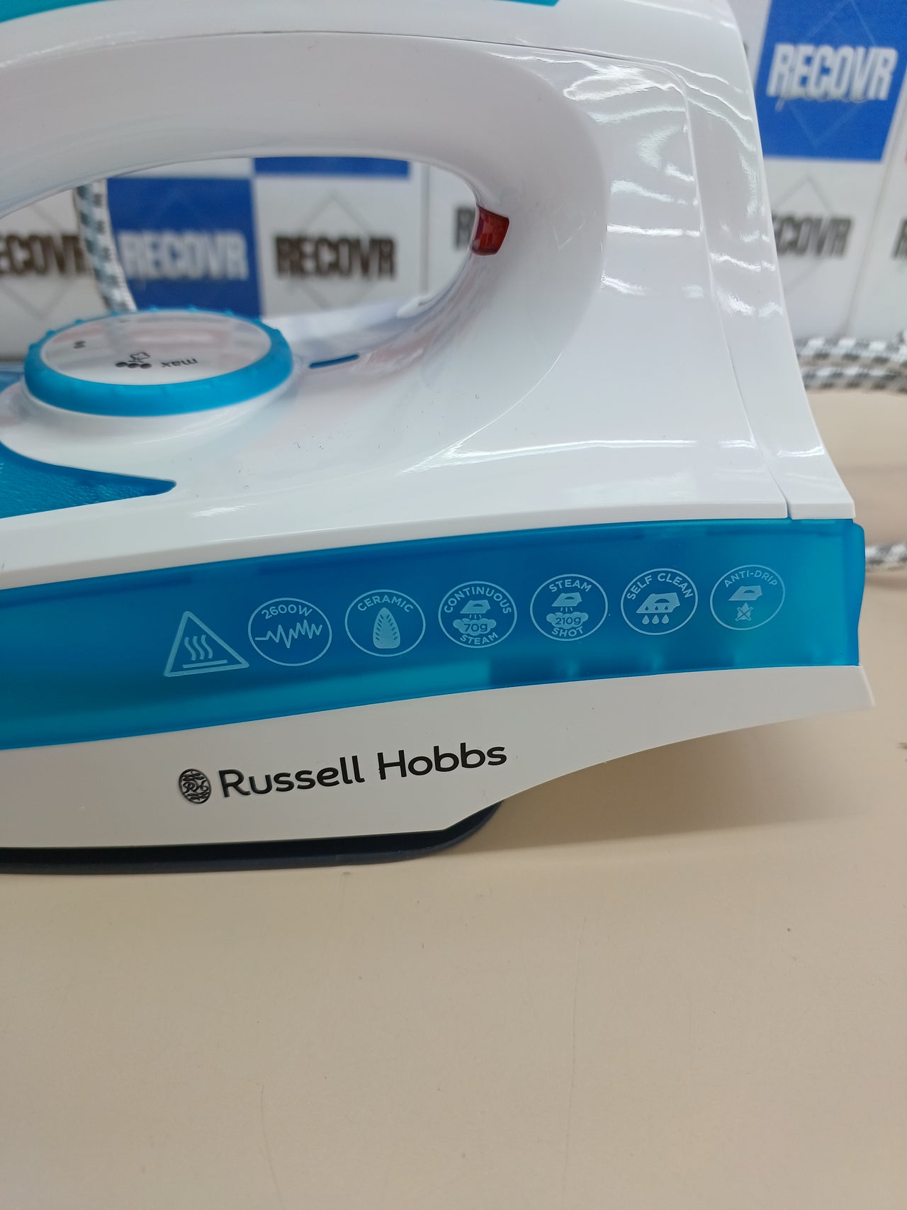 Plancha Vapor Russell Hobbs Steam Glide 2600W