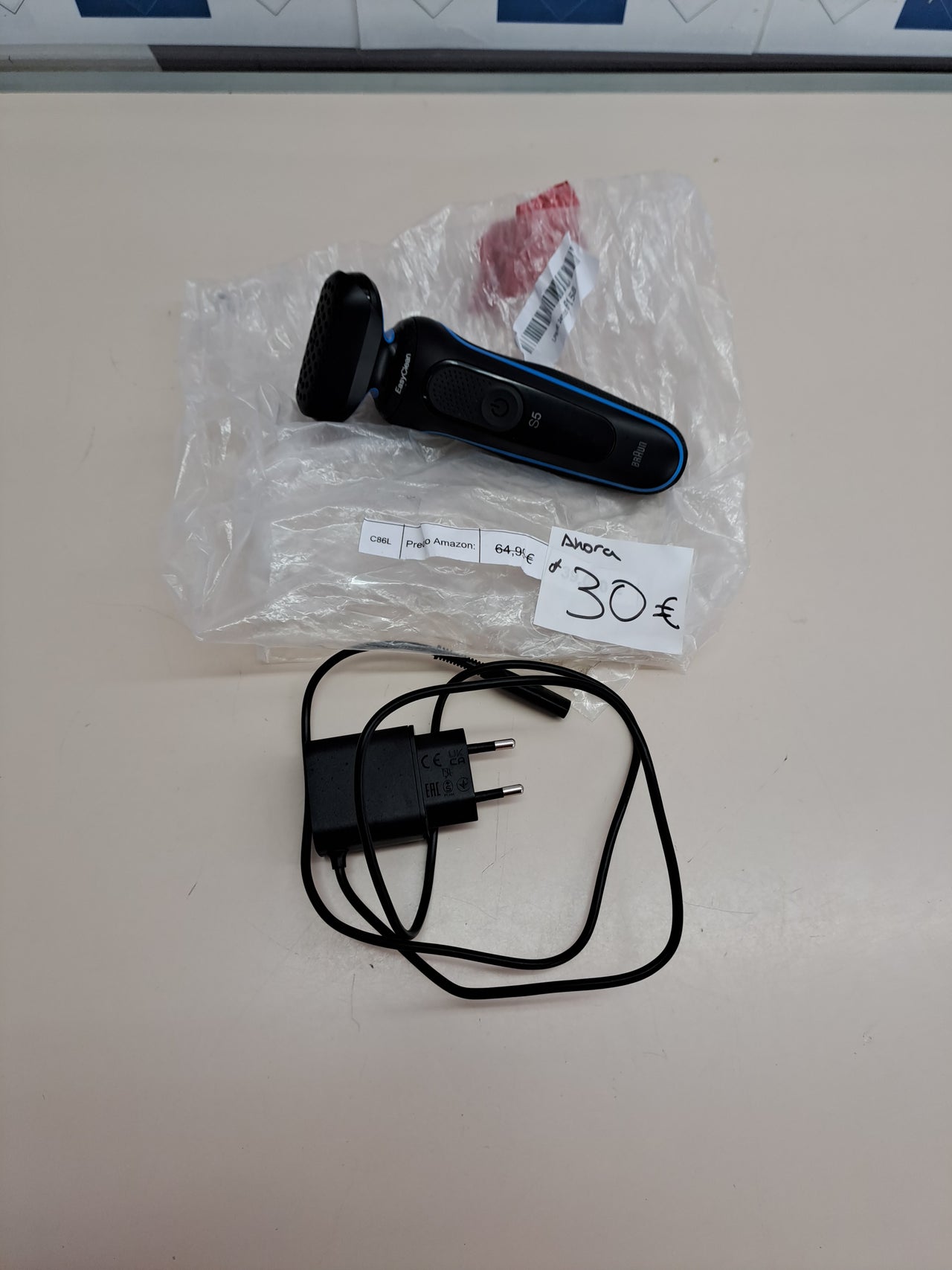 Afeitadora eléctrica recargable seco/mojado – Braun