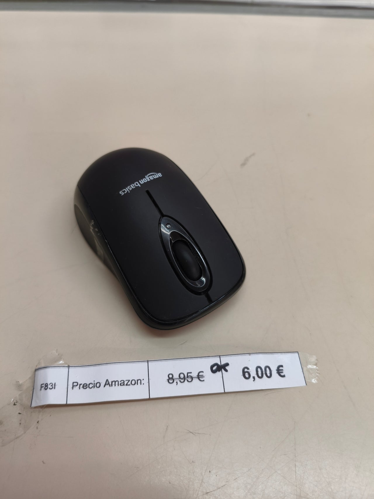 Ratón inalámbrico Amazon Basics con receptor USB, negro