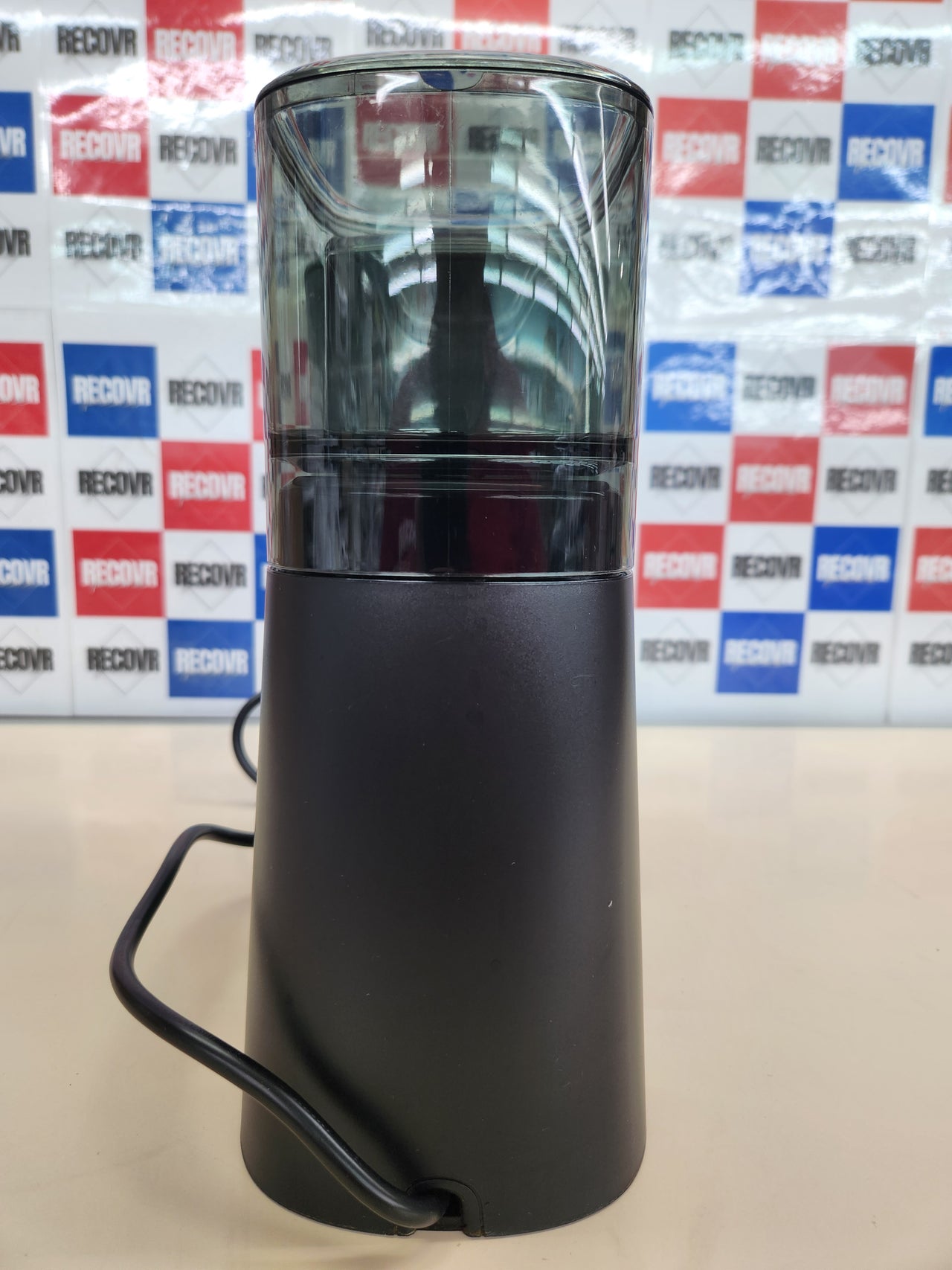 Cafetera 64 cápsulas 1450W 0,6 litros Tiny Eco verde ¡Tierra! Surtidas, cafetera expreso de plástico reciclad0, 220-240 V, 50/60 Hz,  Lavazza, A Modo Mio