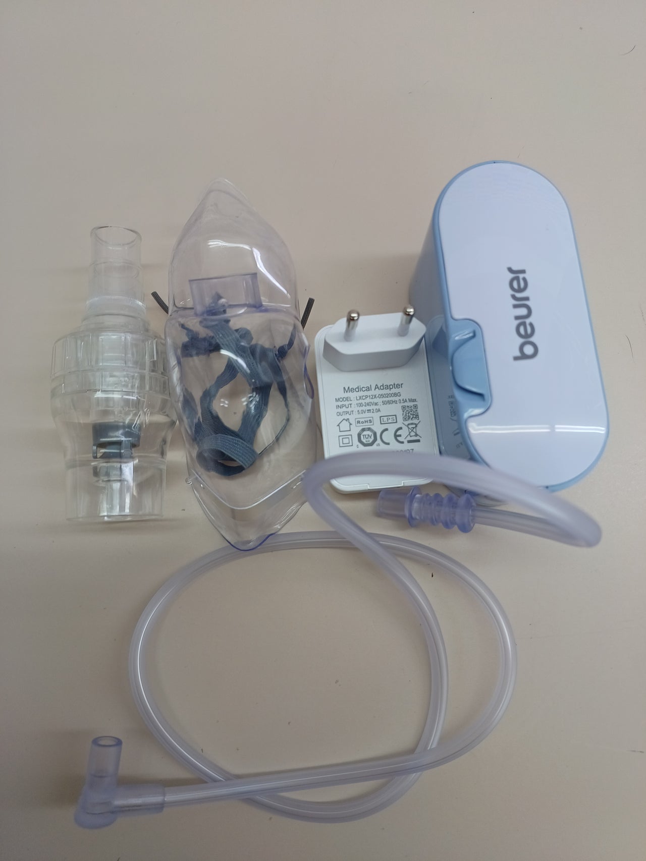 Beurer IH 60 Nebulizador, silencioso y portátil con batería, inhalador con tecnología de aire comprimido del compresor para uso en resfriados, asma y otras enfermedades respiratorias