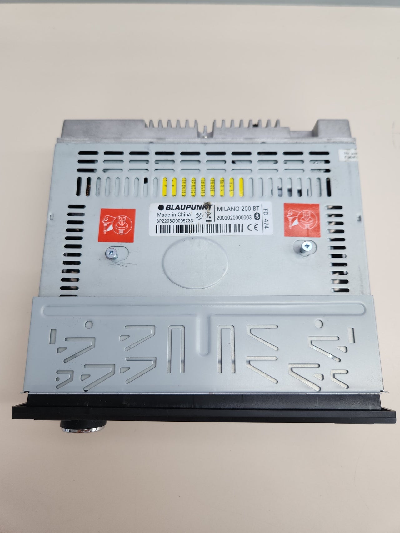 Autoradio Blaupunkt Milano 200BT con CD y USB