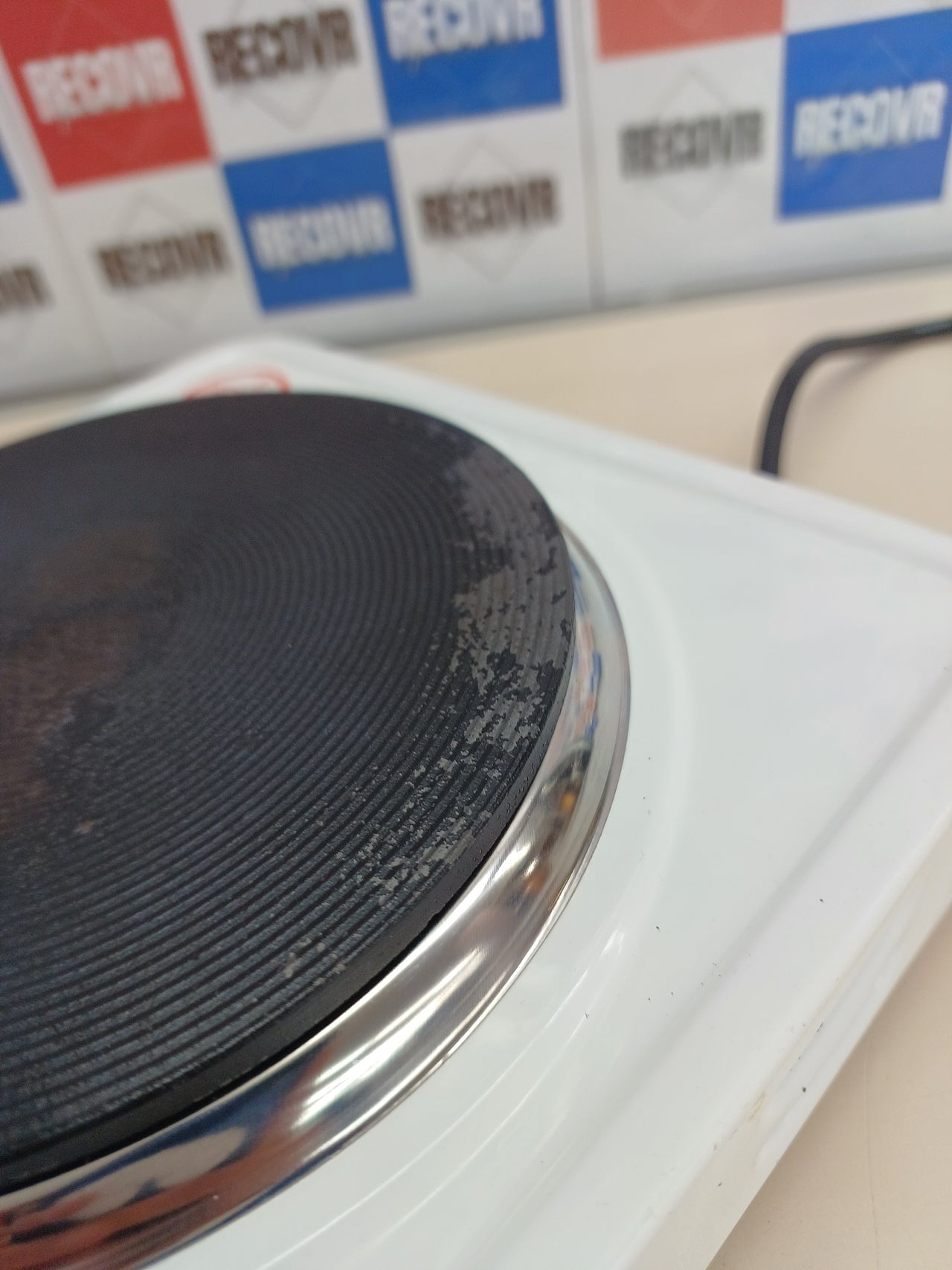 Placa eléctrica con termostato 22×24,5 cm – Tristar