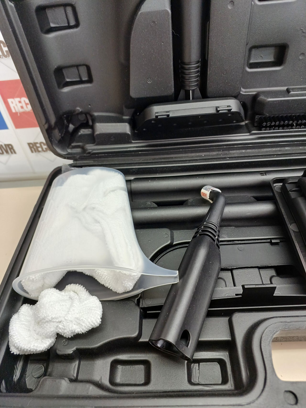 Limpiador a vapor 2000 W 1,5 L 4 bar multifunción – H.Koenig