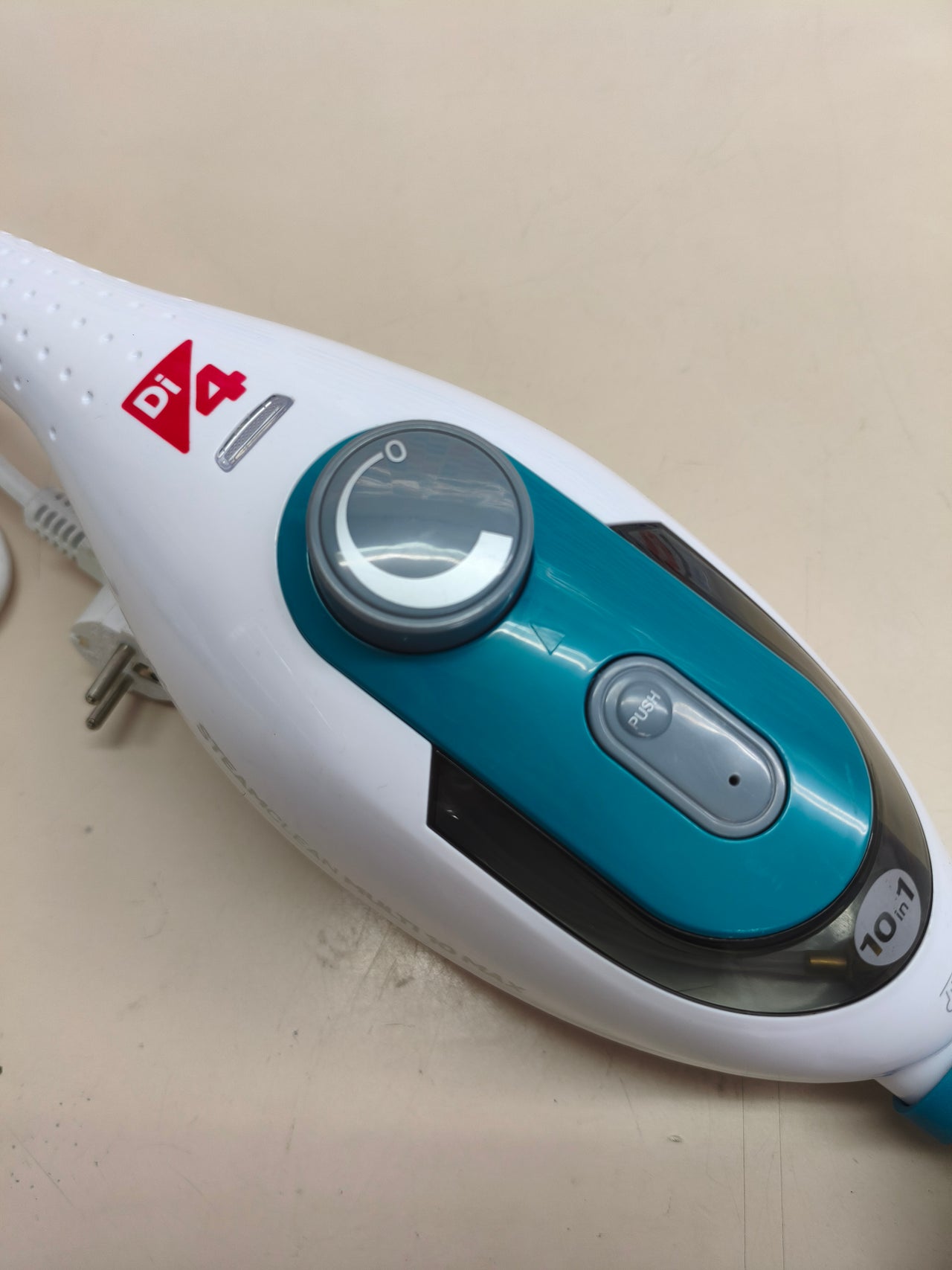 Mopa a vapor multifunción 10 en 1 para limpiar el hogar.