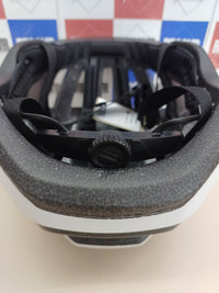 Casco ligero y versátil para ciclismo – Abus WingBack