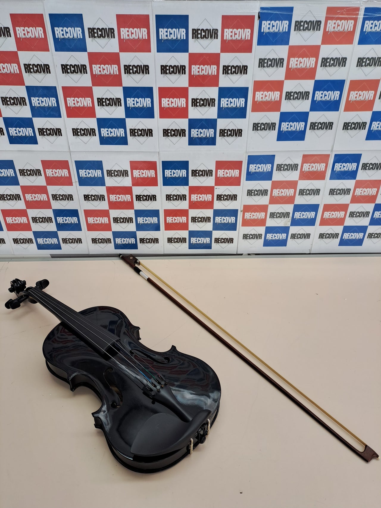 Violín 4/4 principiante con estuche y arco madera