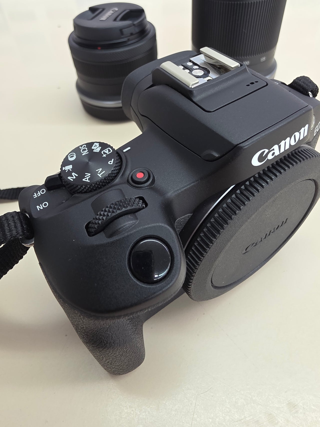 CANON EOS R100 Objetivos 18-45 & 55-210 mm Cámara Evil APS-C Mirrorless